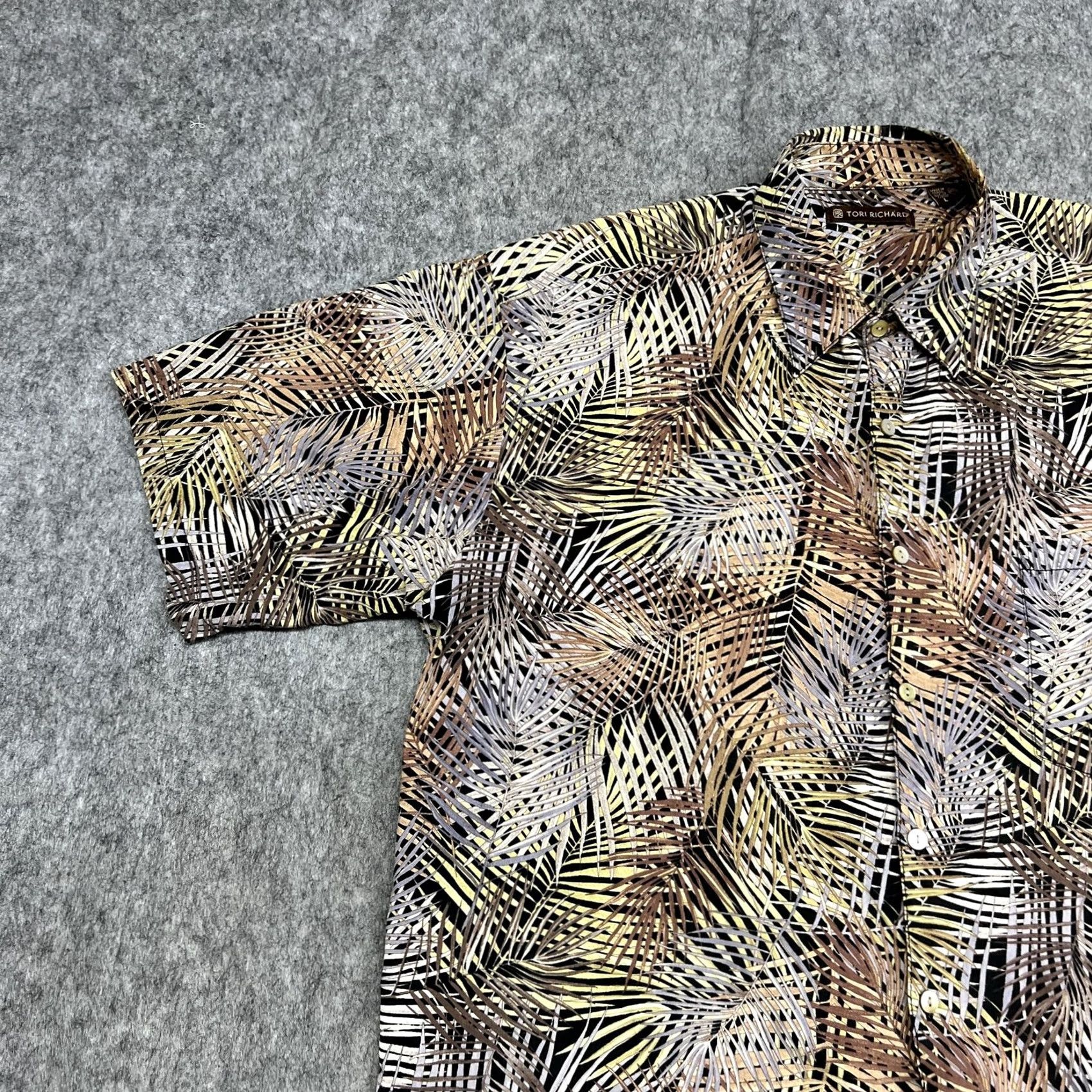 Tori Richard Tori Richard Shirt Mens L Beige Hawaiian Aloha Short Sleeve Button Size US L / EU 52-54 / 3 - 5 Thumbnail