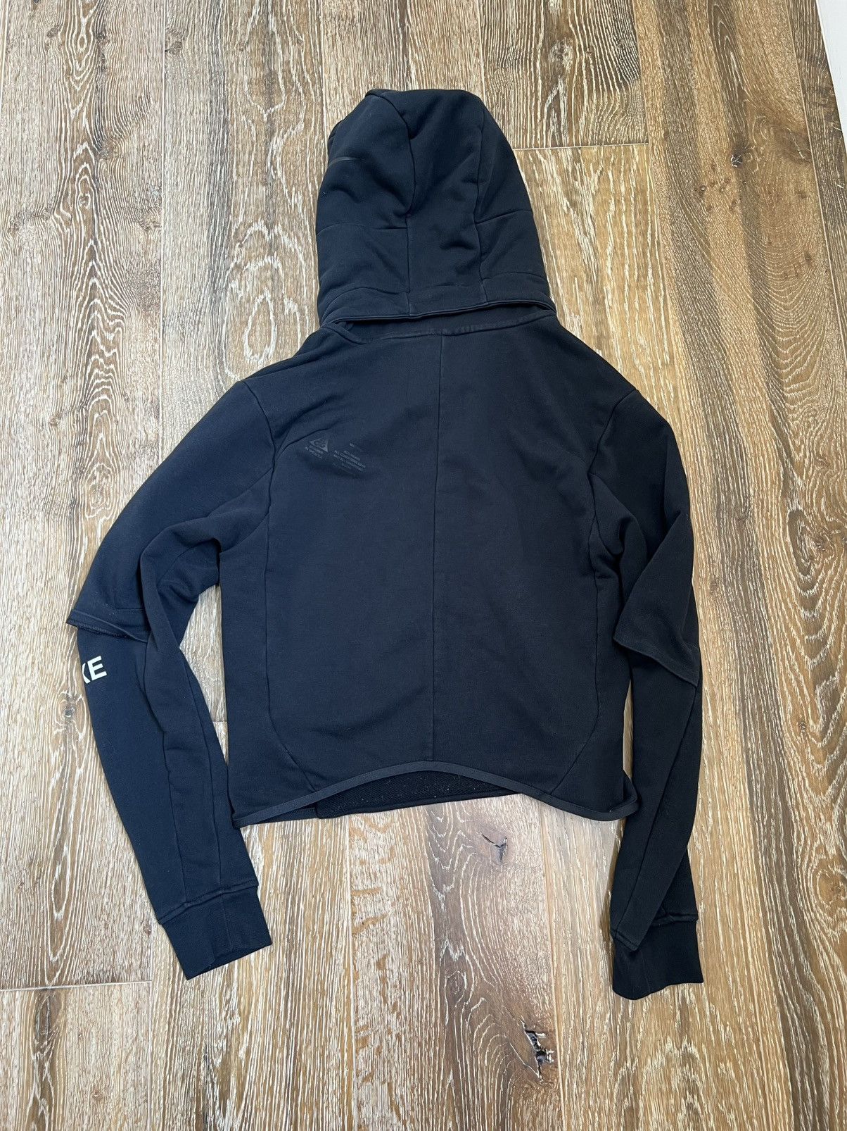 Nike ACG Womens nike acg cropped hoodie Size S / US 4 / IT 40 - 2 Thumbnail