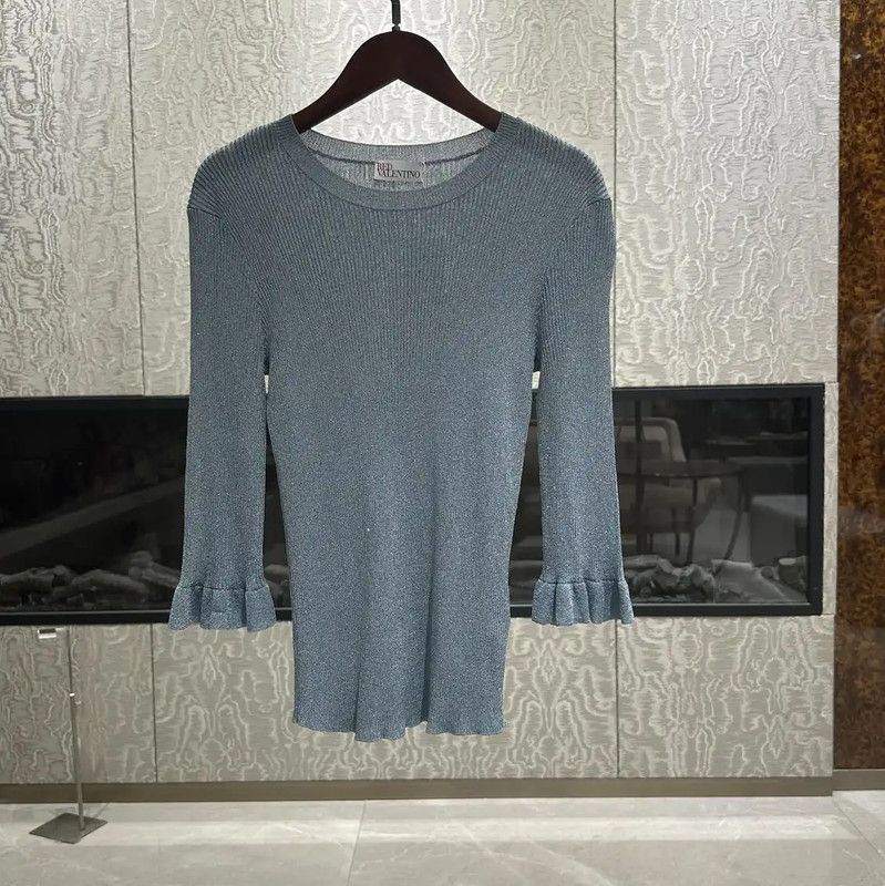 Valentino Valentino Silver Knit Sweater for Women 0089 Size S / US 4 / IT 40 - 1 Thumbnail