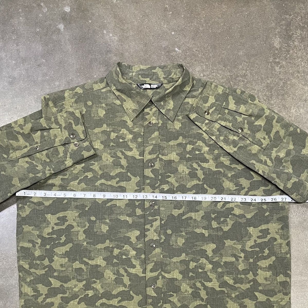 The North Face The North Face Camo Button Up Long Sleeve Shirt Size US XXL / EU 58 / 5 - 6 Thumbnail