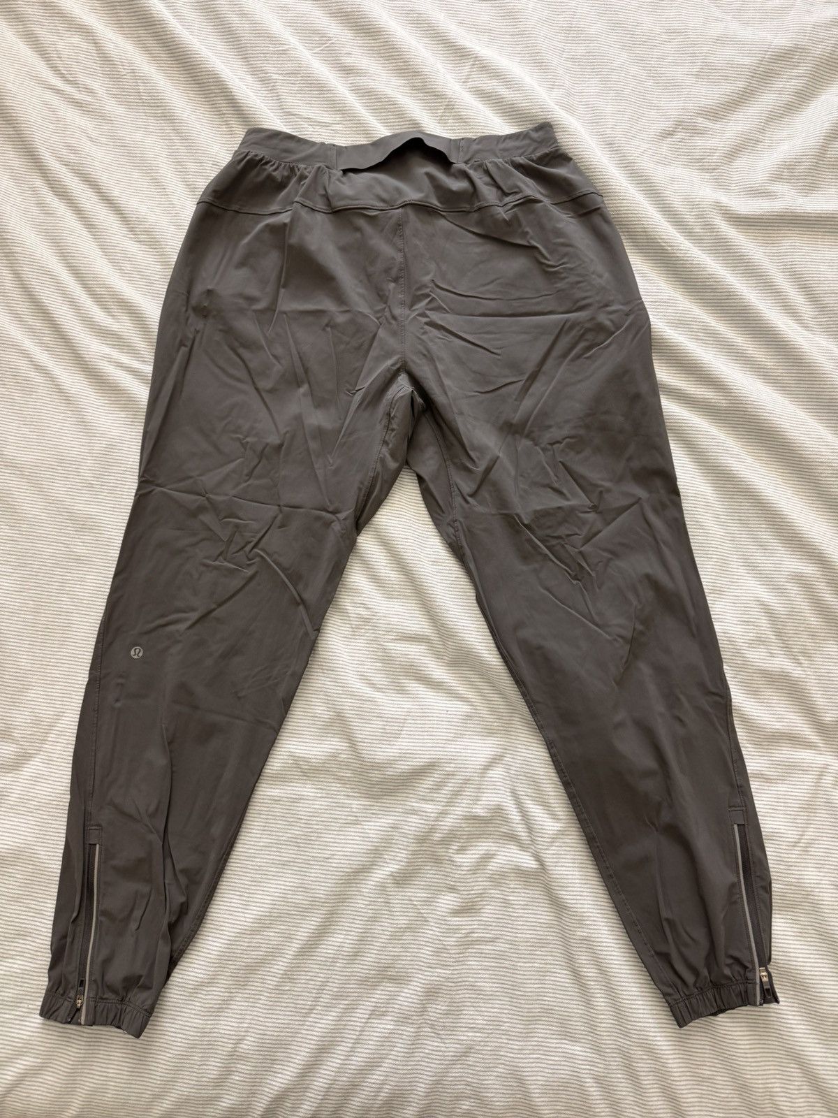 Lululemon Lululemon joggers Size US 32 / EU 48 - 3 Thumbnail