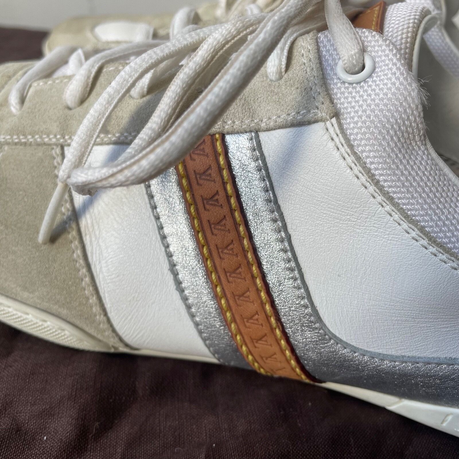 Louis Vuitton Louis Vuitton Leather Sneakers 8950AC Size US 9 / EU 42 - 7 Thumbnail