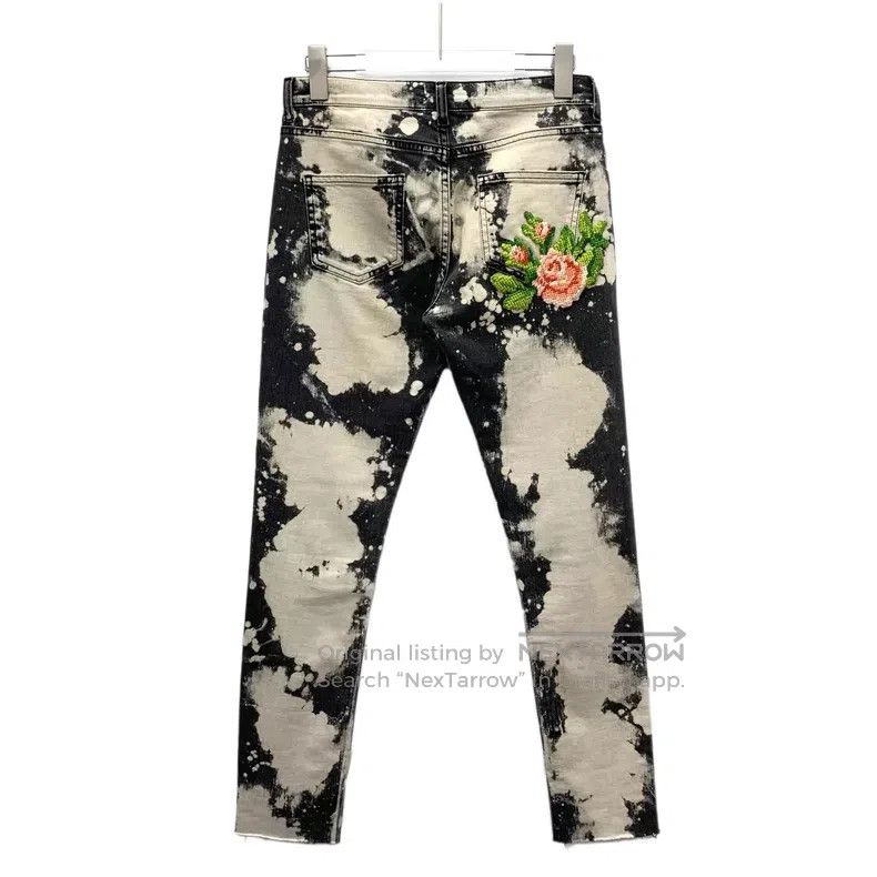 Gucci Gucci Black and white color-blocking ink dyed floral embro Size 26" / US 2 / IT 38 - 2 Thumbnail
