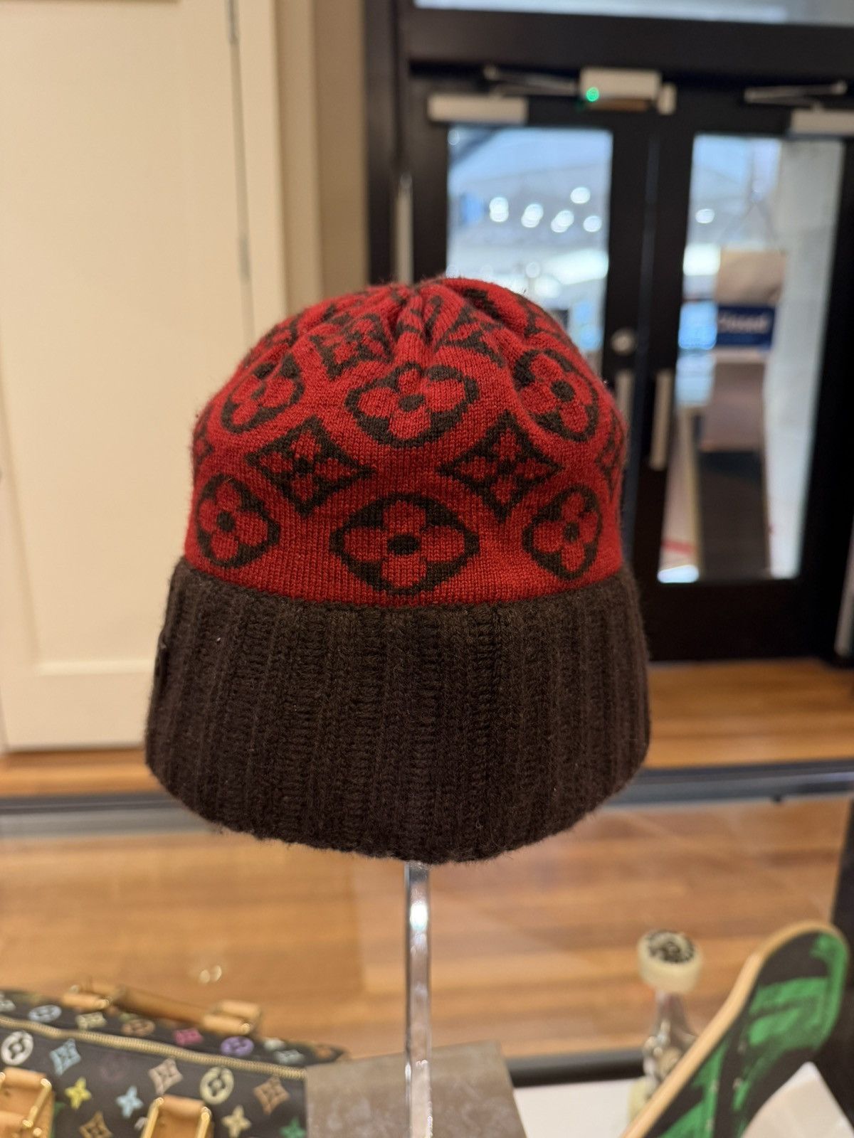 Louis Vuitton Louis Vuitton Cashmere Ski Beanie - Red/Brown Size ONE SIZE - 4 Thumbnail