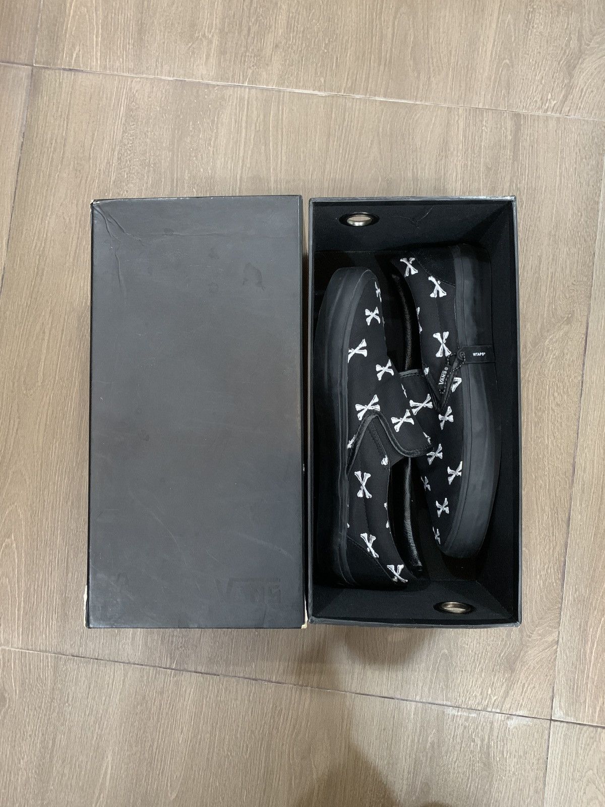 Syndicate × Vans × Wtaps Vans Slip On X WTAPS Crossbone Size US 9.5 / EU 42-43 - 14 Thumbnail