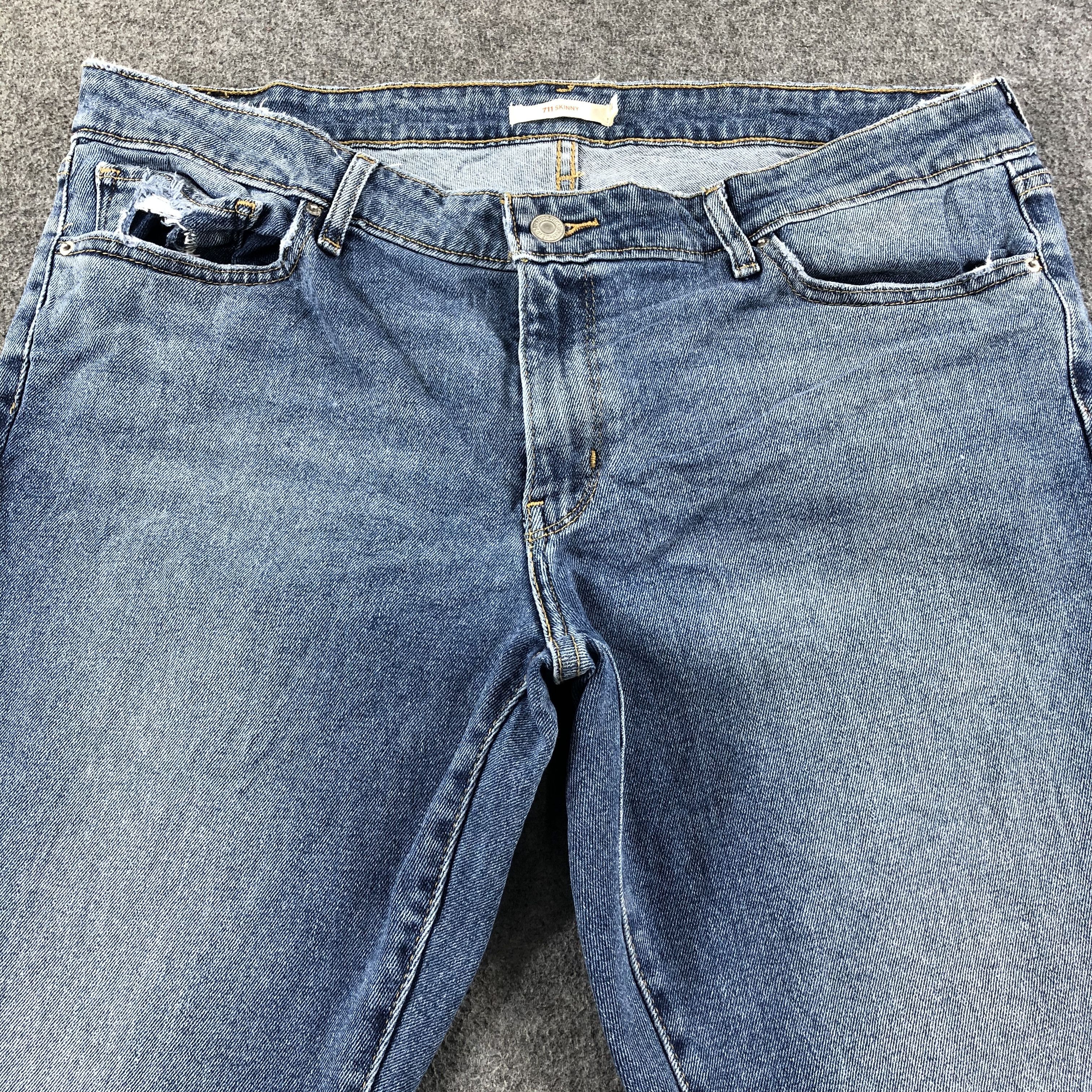 Levi's Vintage Blue Wash Levis Jeans-J2576 Size US 37 - 3 Thumbnail