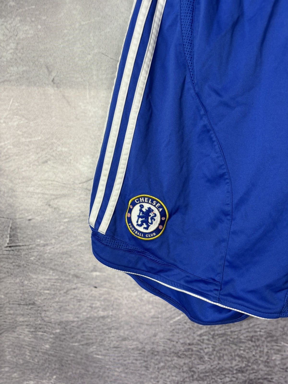 Adidas Adidas Chelsea 2006/07 Vintage Football Shorts Size US 34 / EU 50 - 5 Thumbnail