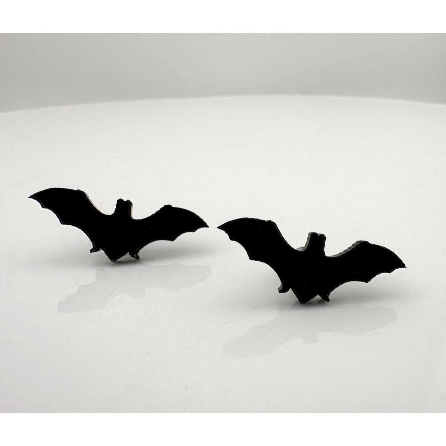 Other 2 Pairs of Halloween Earrings - Bats & Ghosts - Super Cute!! Size ONE SIZE - 8 Thumbnail