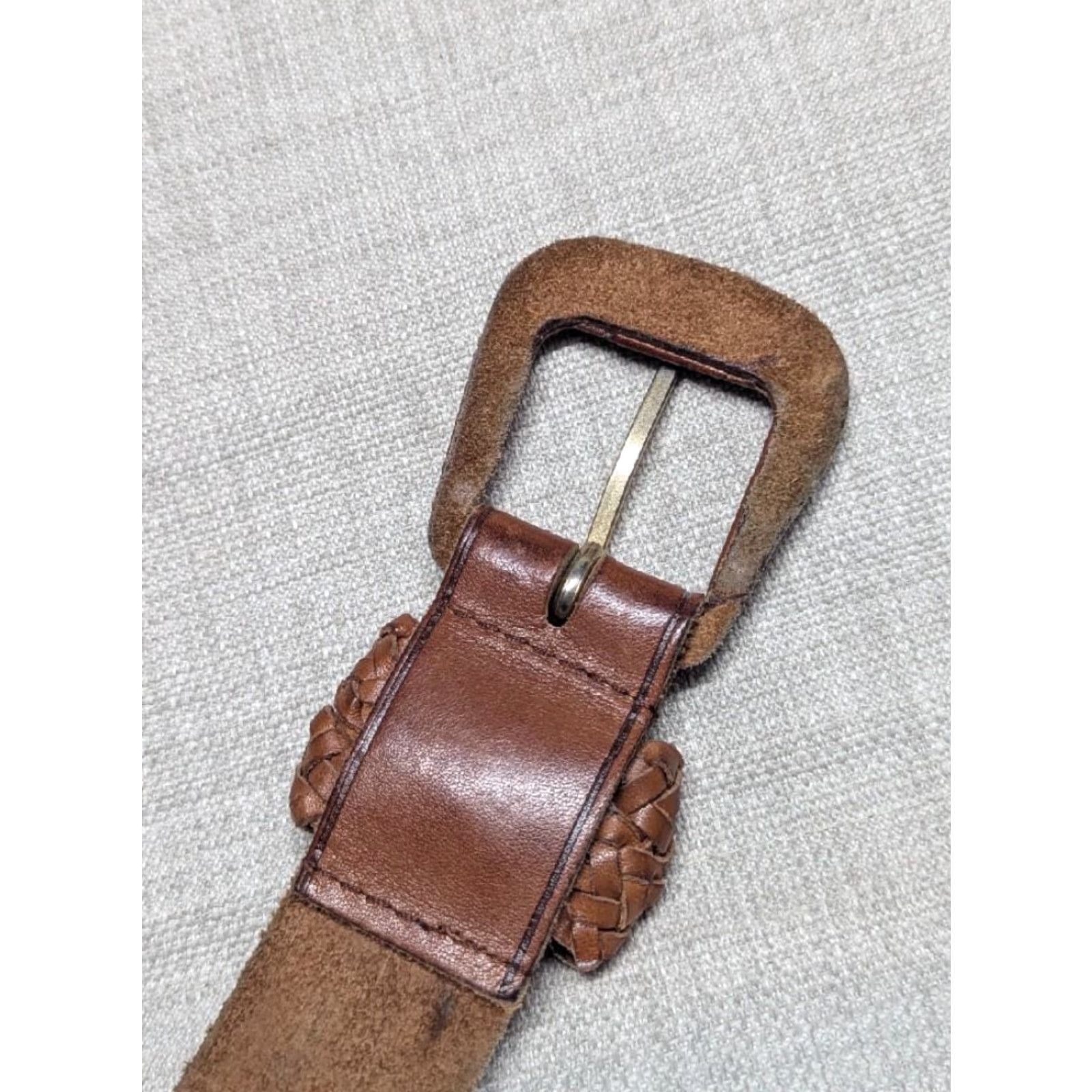 Vintage VINTAGE The Ritz belt Women S 26 Brown Full Grain cowhide leather 1-1/2" wide 1990s Featuring 33" belt length Size ONE SIZE - 4 Thumbnail