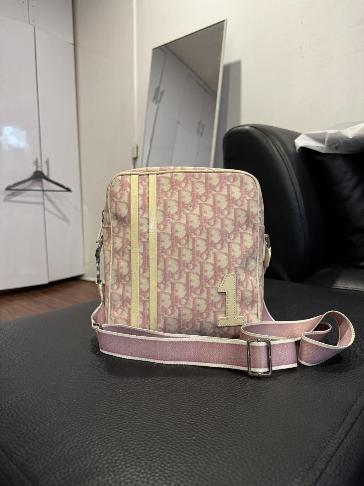 Dior Vintage - Dior Trotter Pink Monogram Slingbag Size ONE SIZE - 3 Thumbnail