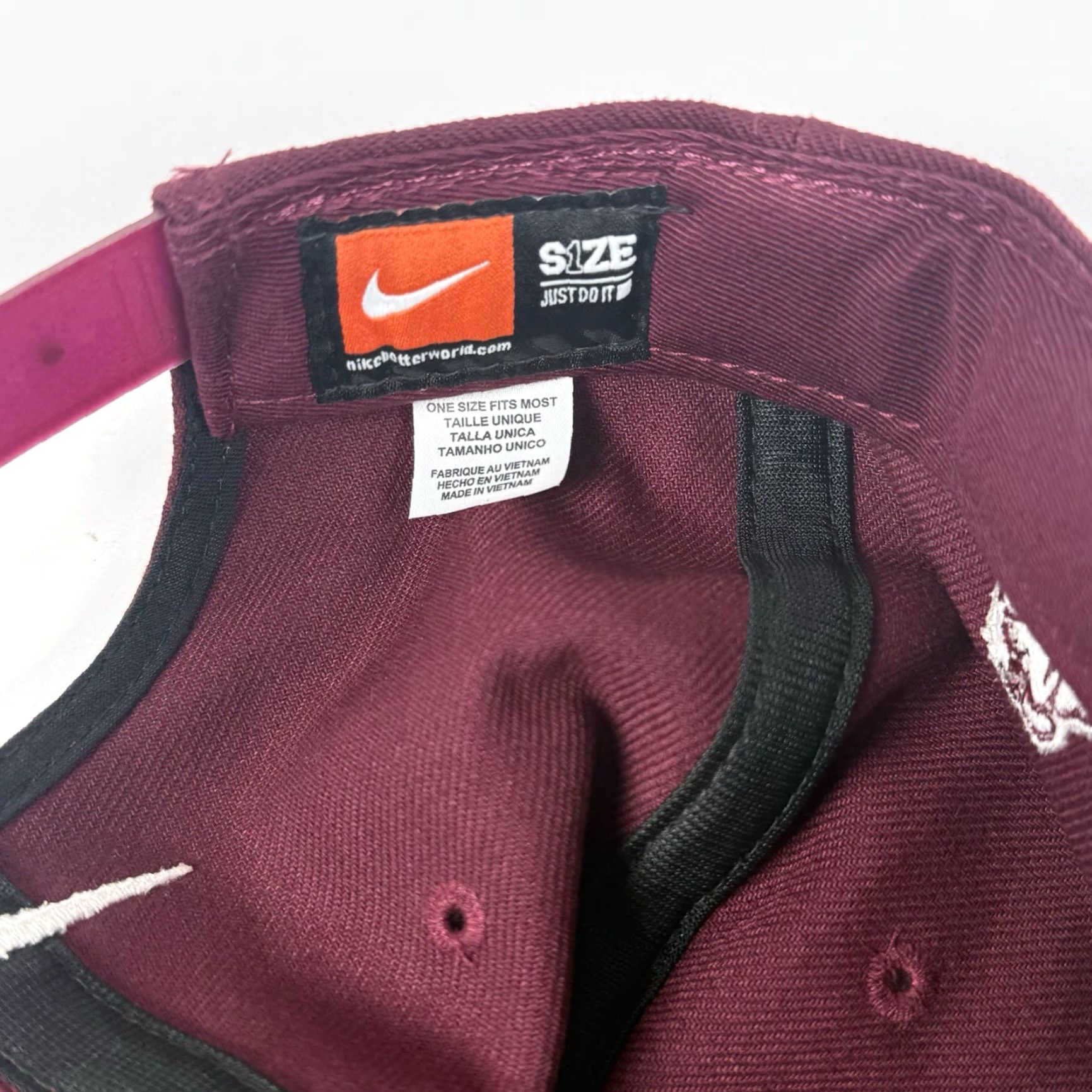 Nike VTG Nike Mississippi State Bulldogs Snapback Hat NCAA Men One Size Red Snapback Sports Cap Size ONE SIZE - 7 Thumbnail