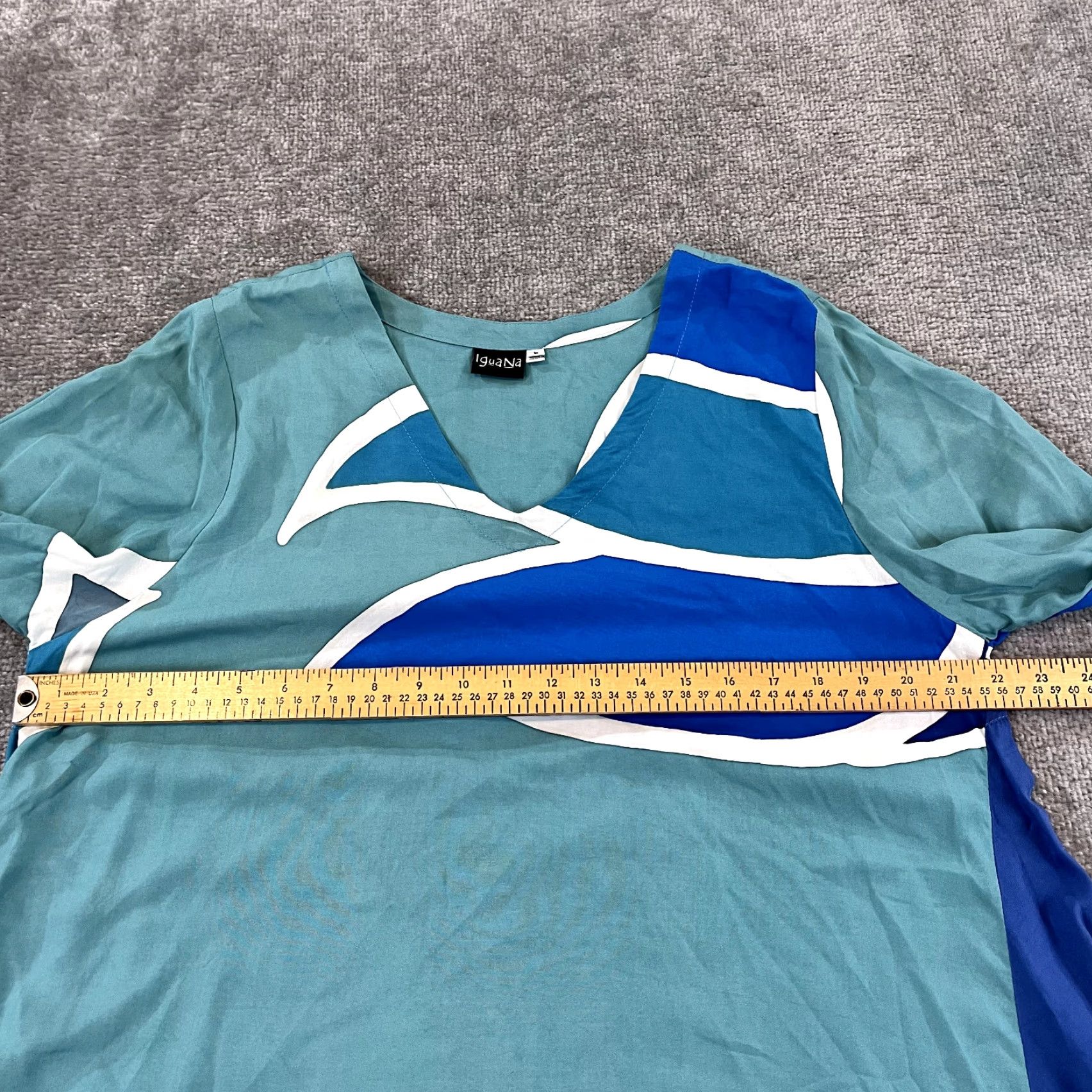 Vintage IGUANA Shirt Womens L Tunic Top Blue Abstract Wearable Art Oversized 3/4 SLV Tunic Geometric Casual Sleeve Womens L Blue Art 3/4 Sleeve Vintage? Size L / US 10 / IT 46 - 5 Thumbnail