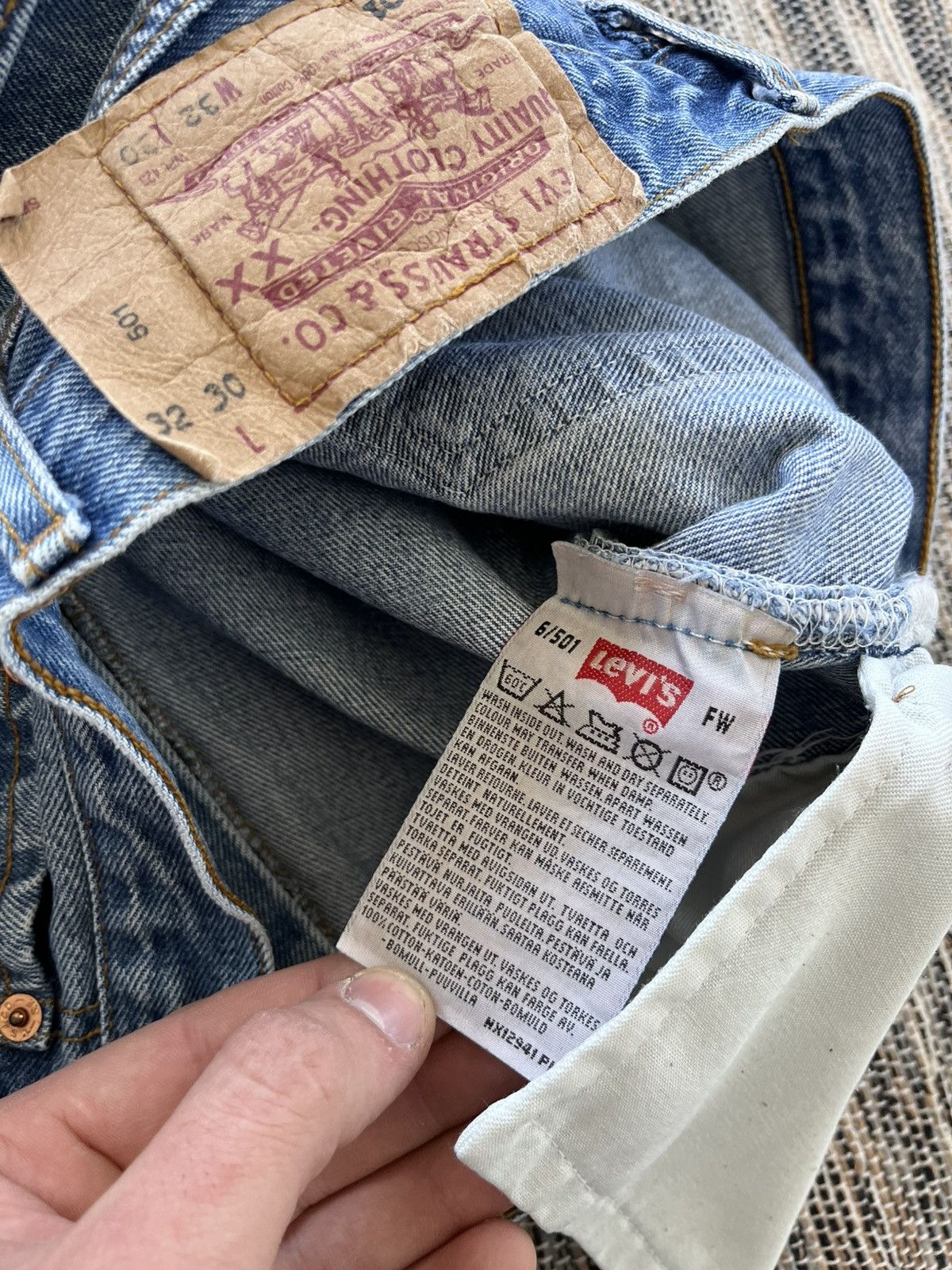 Levi's Vintage Levis 501 Denim Jeans 32x30 Straight Fit Workwear Size US 32 / EU 48 - 17 Thumbnail