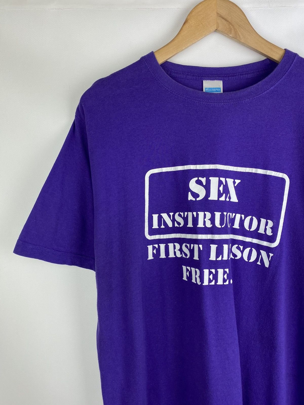 Vintage Sex Instructor First Lesson Free vintage men’s humor t shirt Size US L / EU 52-54 / 3 - 4 Thumbnail