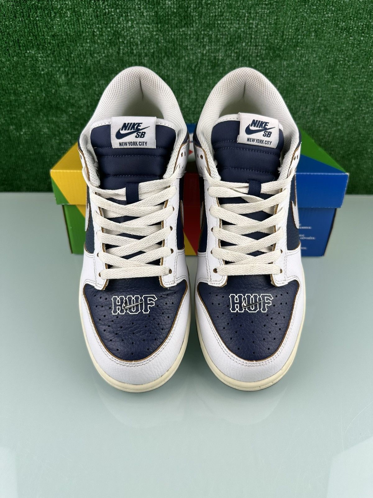 Nike SB Nike HUF x Dunk SB Low New York Size 9.5 Size US 9.5 / EU 42-43 - 4 Thumbnail