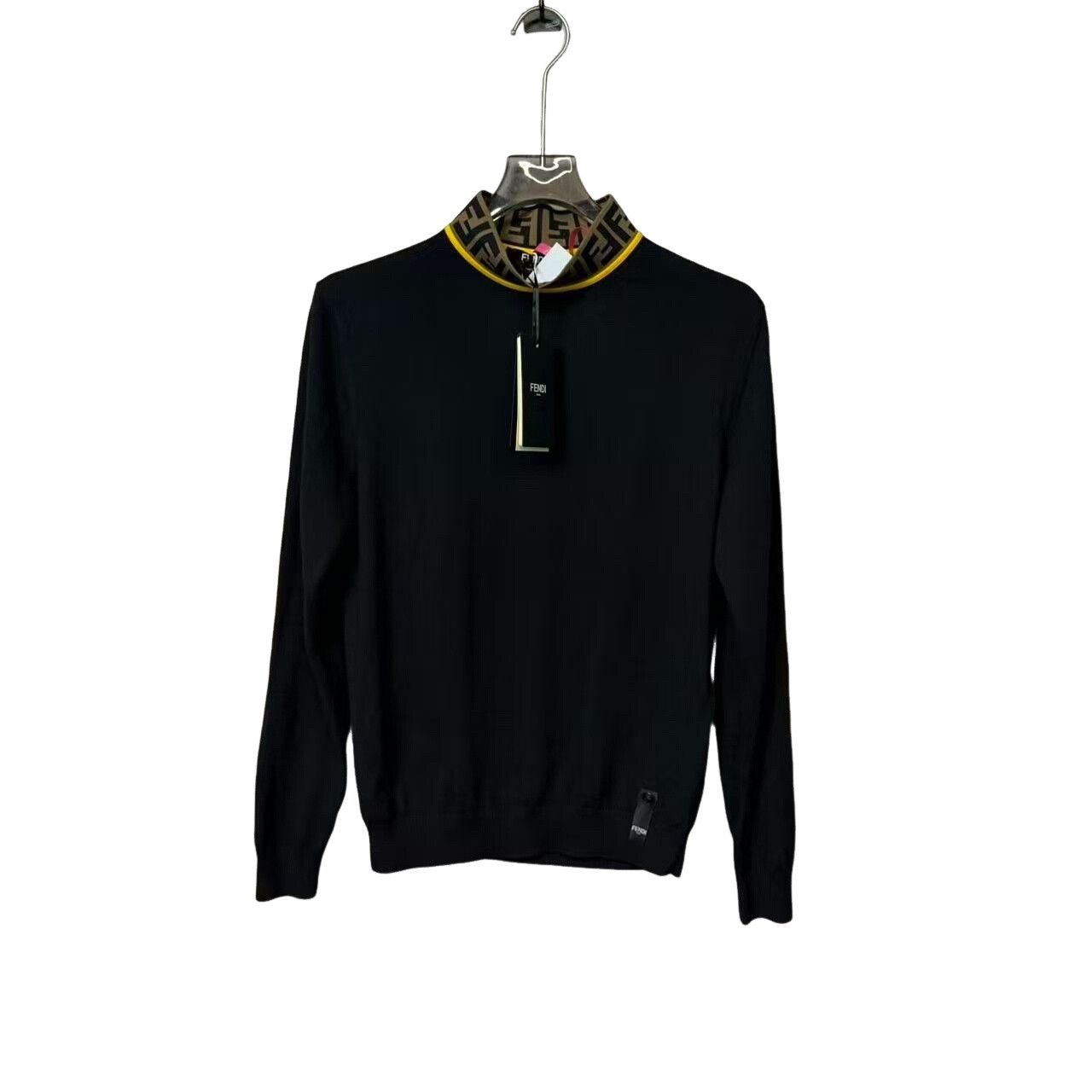 Fendi Fendi Logo Collar Wool Sweater Size S Size US S / EU 44-46 / 1 - 1 Thumbnail