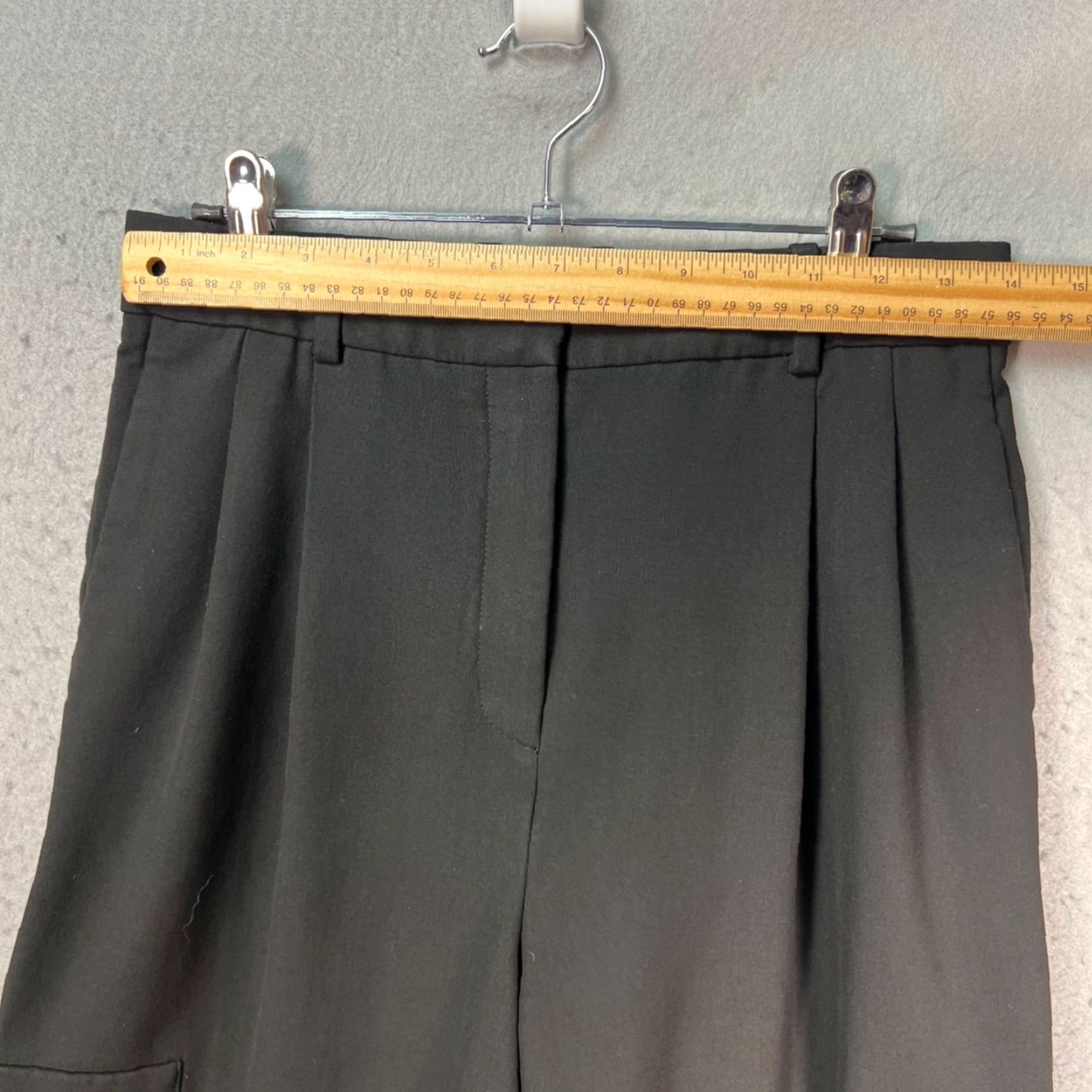 Vintage Babaton Black High-Waisted Wide-Leg Pleated Utility Cargo Pants Women Size 6 Size 28" / US 6 / IT 42 - 6 Thumbnail