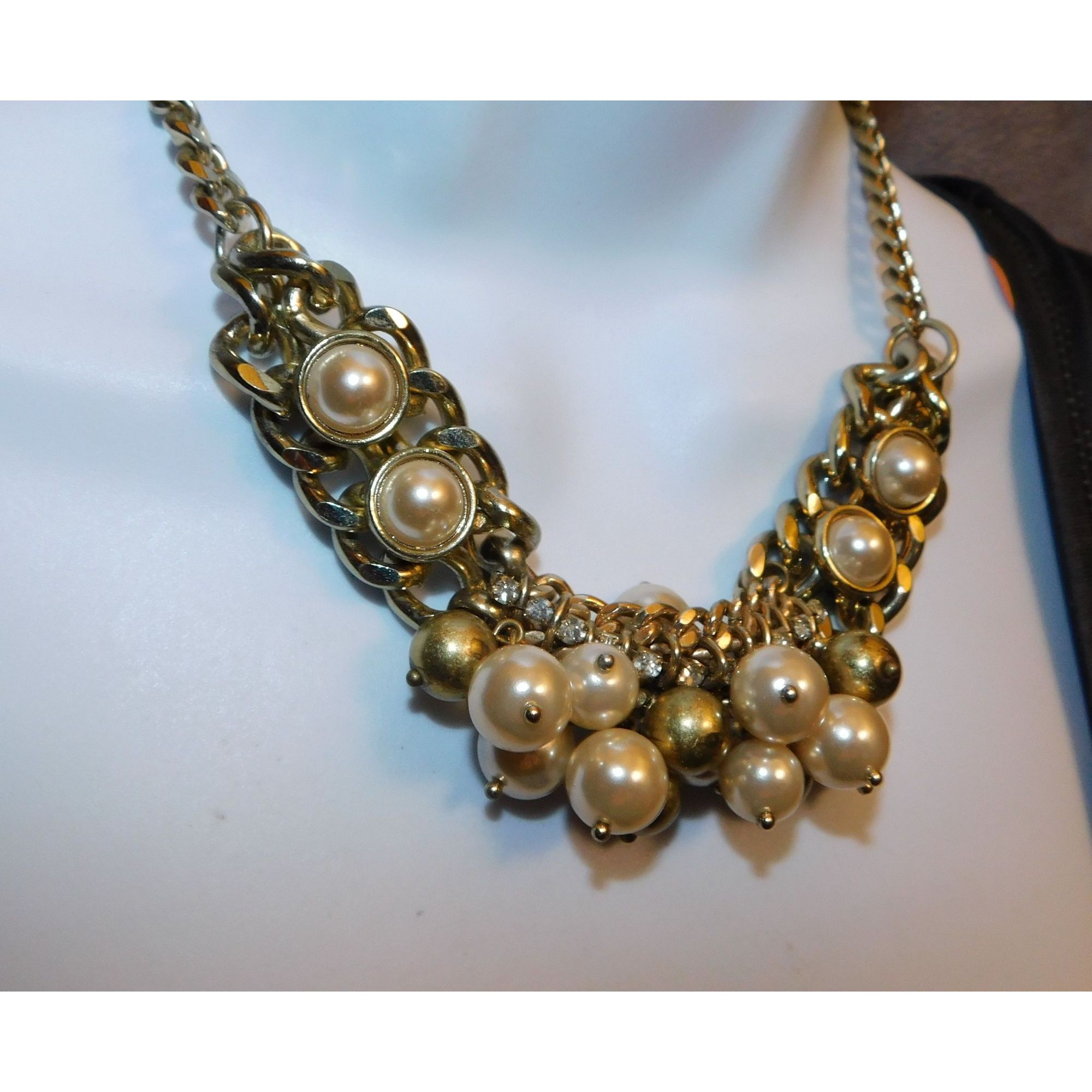 Jessica Simpson Jessica Simpson Gold Tone Faux Pearl Necklace Size ONE SIZE - 4 Thumbnail
