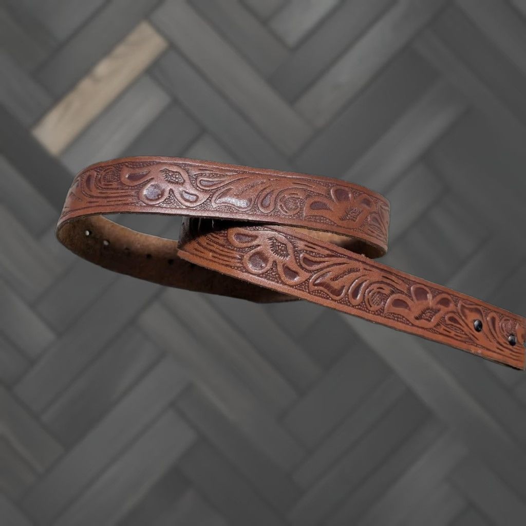 Vintage VINTAGE Handcrafted Tooled brown Western belt 34 Men Cowhide Leather Buckle belt 1-1/2" Western Rodeo Cowboy pattern Tooled buckle Size 34 - 1 Thumbnail