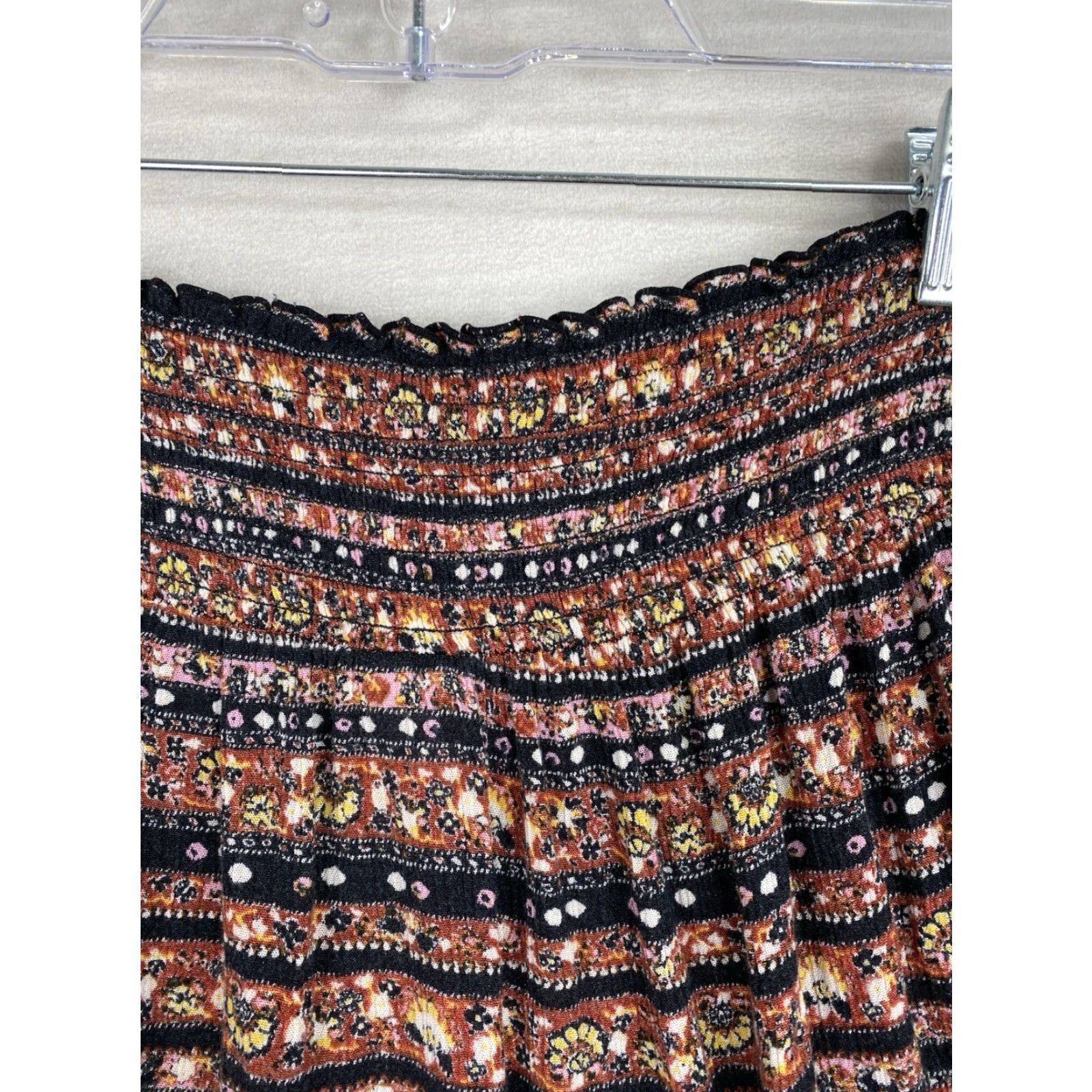 Cos VINTAGE Mossimo Supply Co S Maxi Skirt Red Blue Floral Smocked Waist Pull On Boho Rayon Size 28" / US 6 / IT 42 - 6 Thumbnail