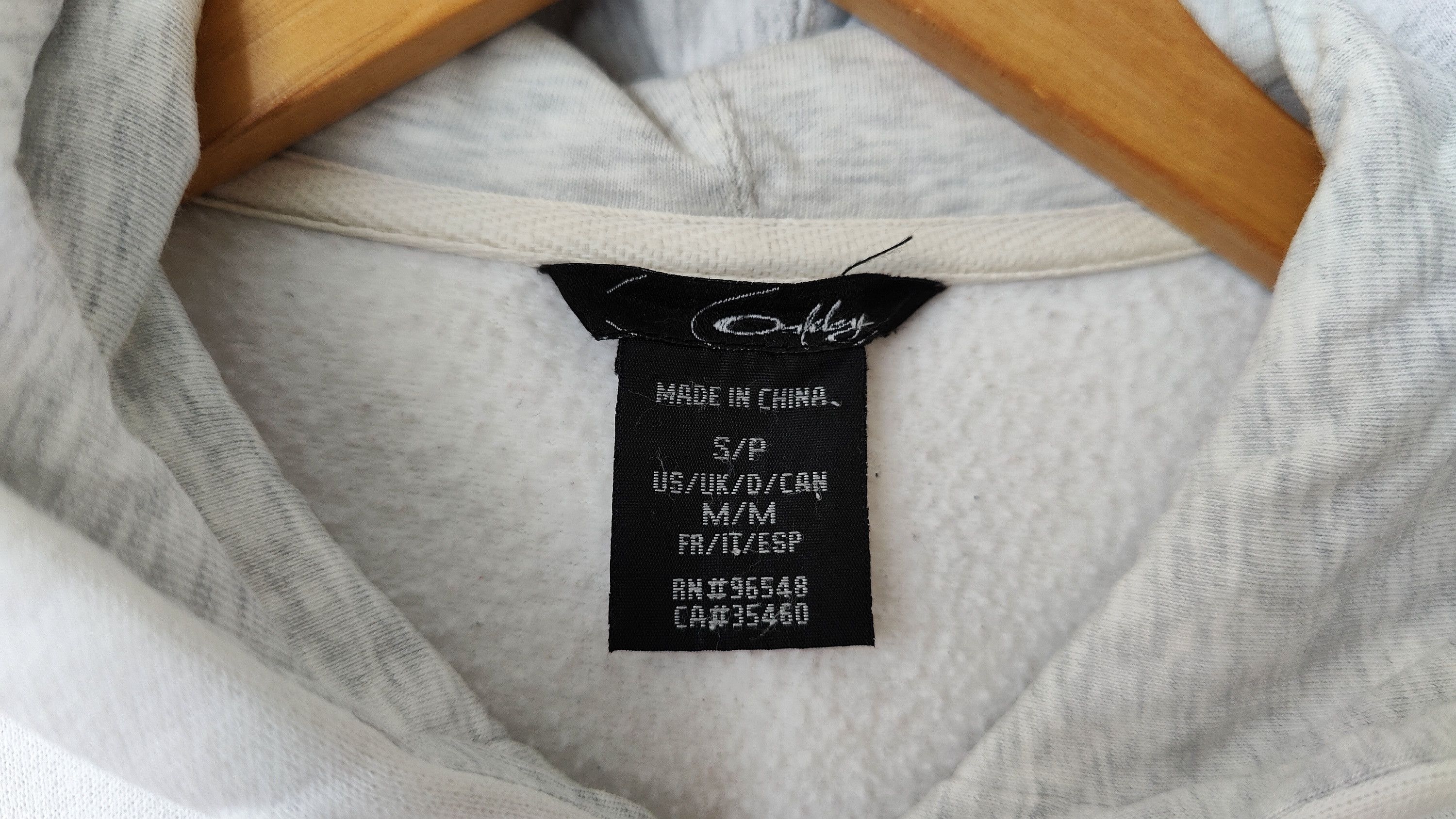 Oakley × Vintage Oakley Graffiti Y2K VTG Zip Sweatshirt Hoodie Size S / US 4 / IT 40 - 2 Thumbnail