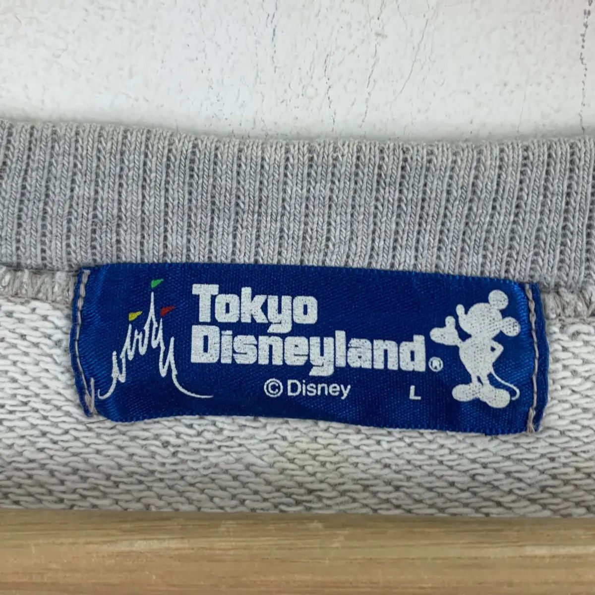 Disney Vintage MICKEY MOUSE Tokyo Disneyland Basketball Sweatshirt Size L / US 10 / IT 46 - 8 Thumbnail