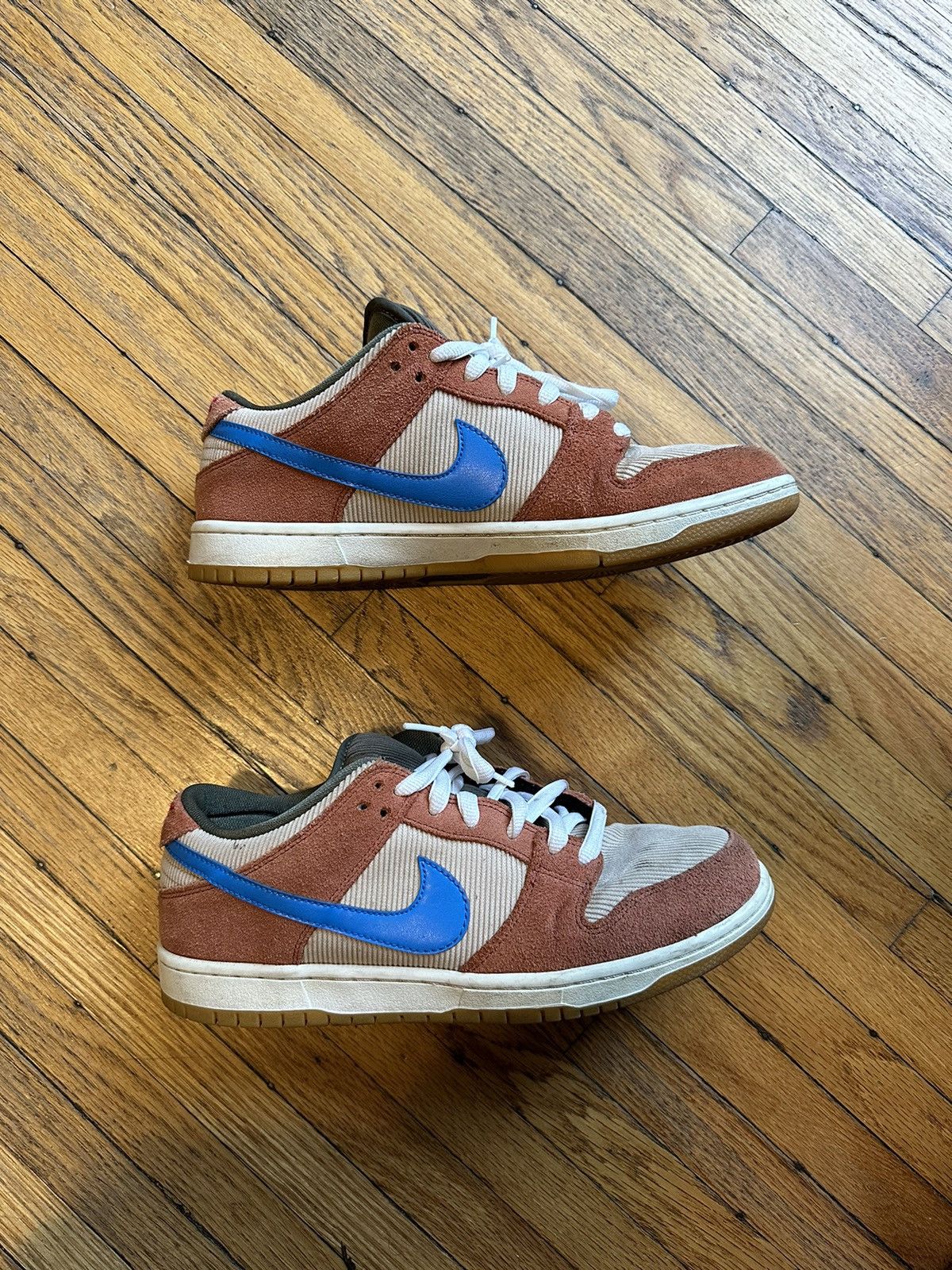 Nike SB Dunk Low Corduroy Dusty Peach