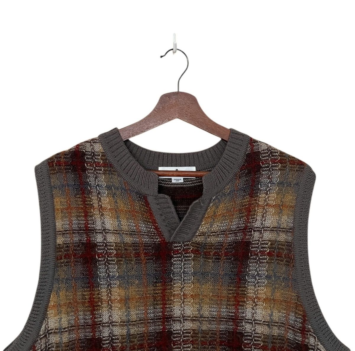Vintage Vintage Brand Aramis Aoudima Mohair Knitwear Vest 1990s Size US L / EU 52-54 / 3 - 7 Thumbnail