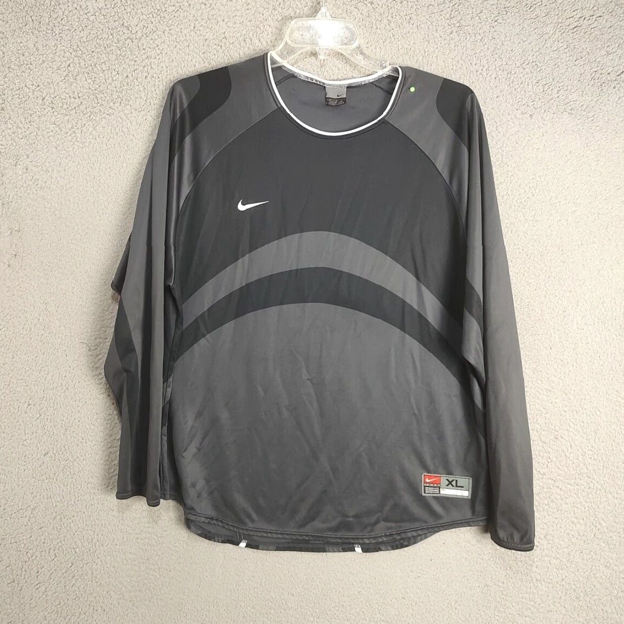 Nike Long Sleeve Active Sport Shirt Adult Extra Large Black Gray Mens - Main Image