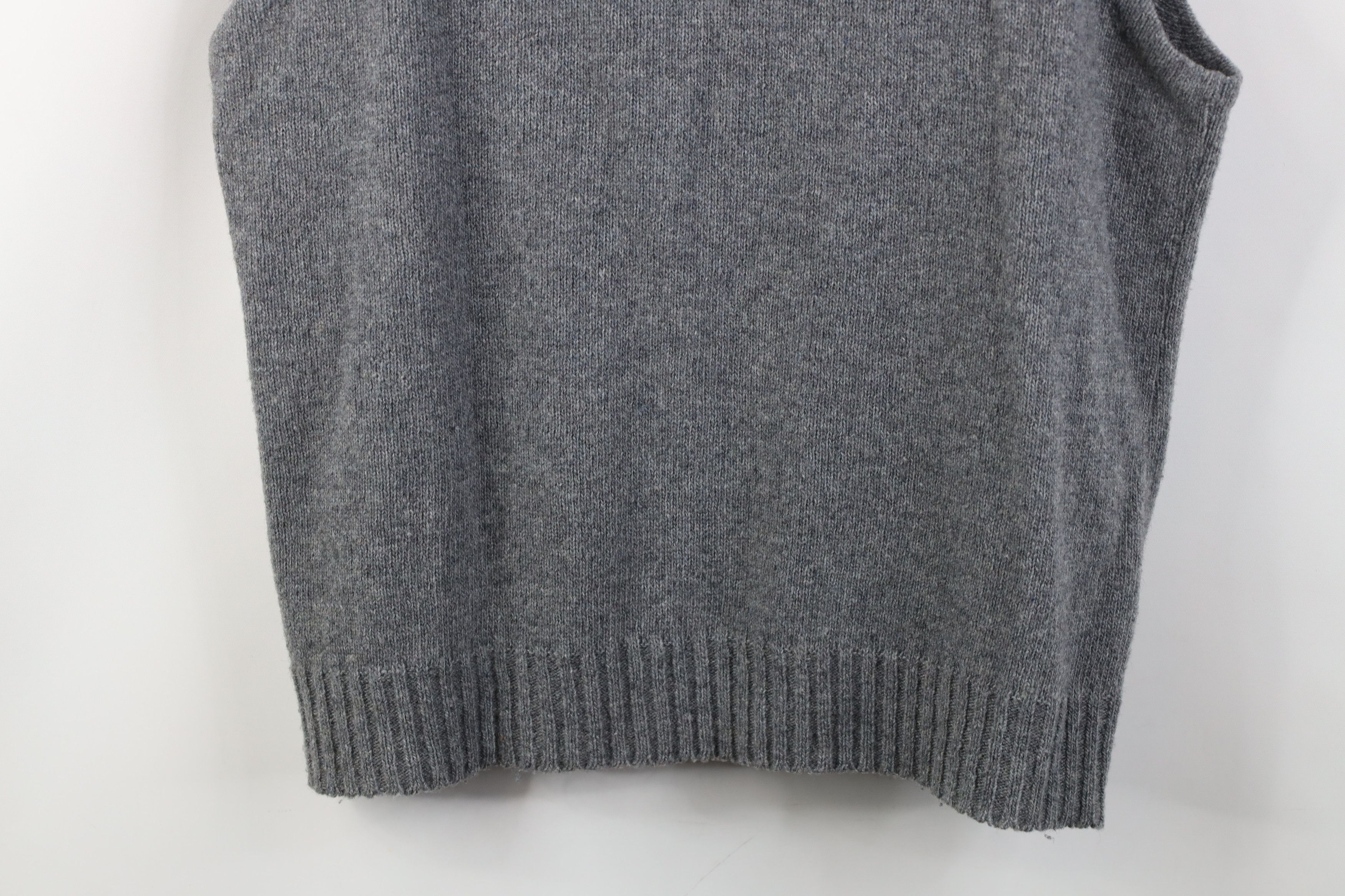 Vintage Vintage 70s Streetwear Lambswool Knit Sweater Vest Gray Size US L / EU 52-54 / 3 - 8 Thumbnail