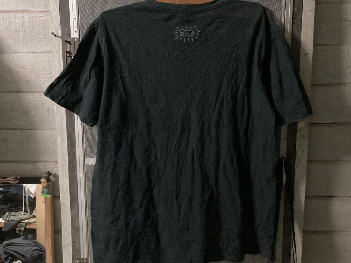 Keith Haring Keith Haring x Uniqlo T Shirt Size US L / EU 52-54 / 3 - 2 Thumbnail