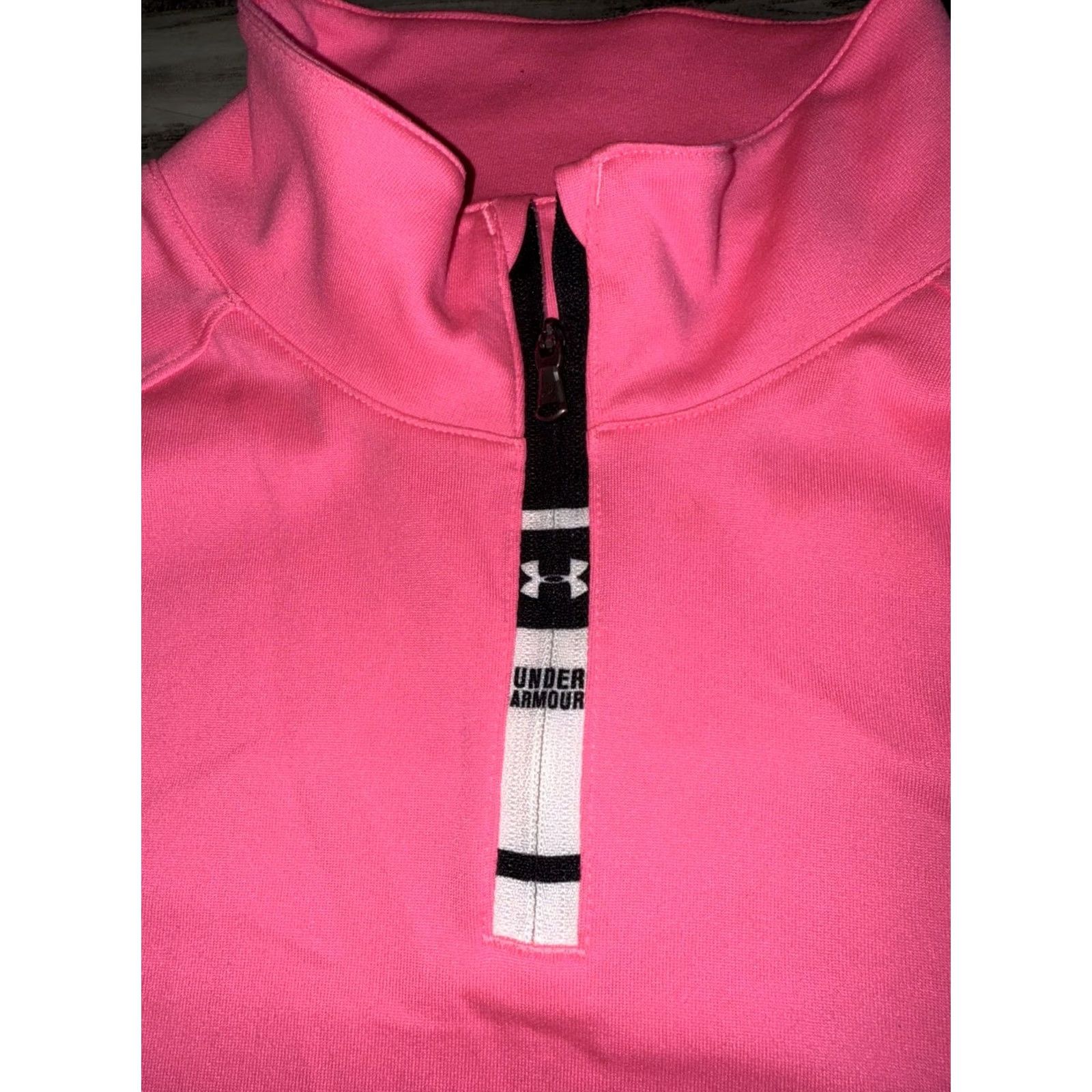 Under Armour Under Armour Long Sleeve Shirt Women’s Hot Pink 1/4 Zip Mock Neck Lightweight Athletic Pullover Sz S Womens Size S / US 4 / IT 40 - 2 Thumbnail
