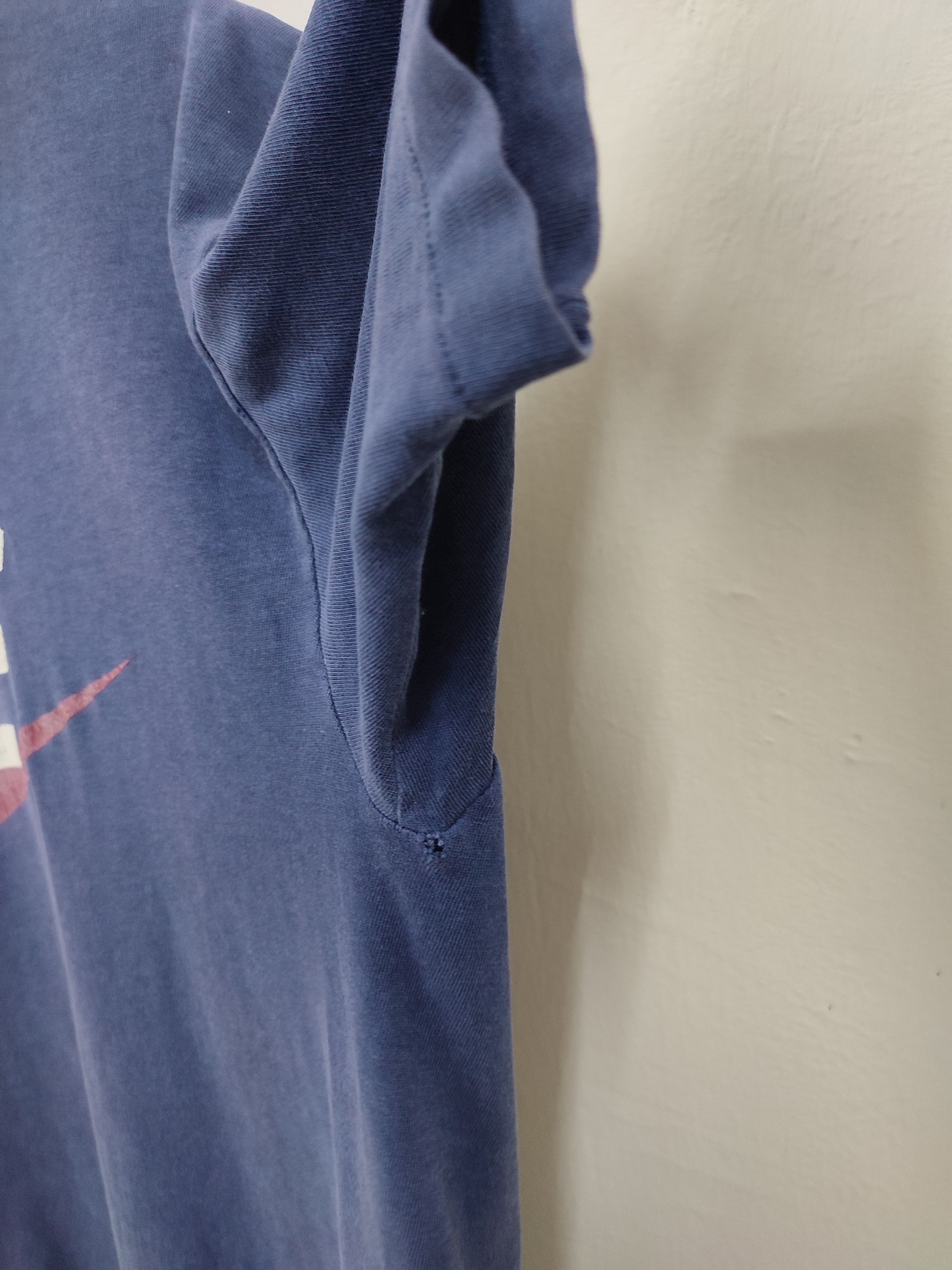 Nike 90s Nike Air Big Logo Single Stitch Tee Size US M / EU 48-50 / 2 - 10 Thumbnail