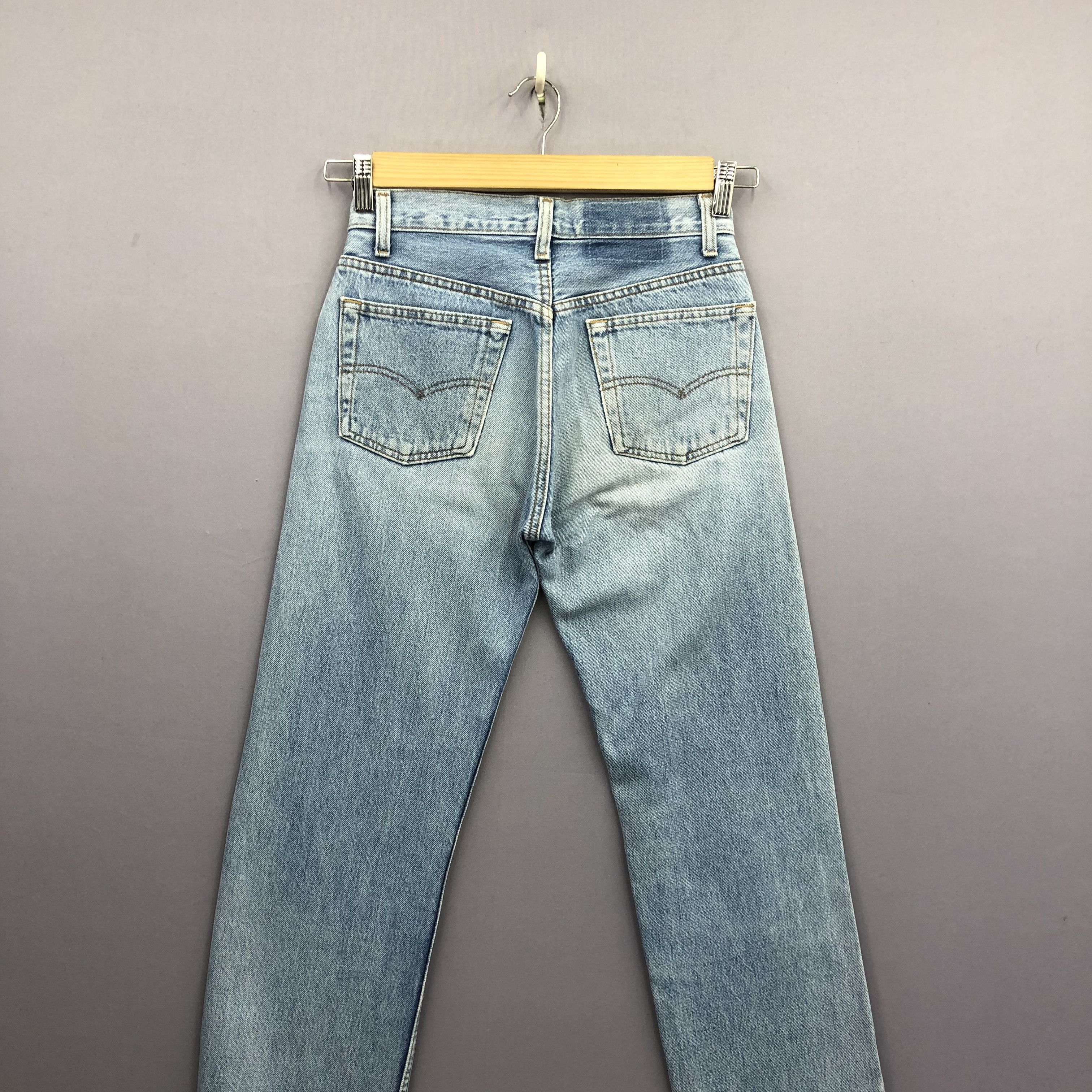 Levi's Vintage Levis 501 Sun Faded Jeans Levi's Light Wash Denim Size 26" / US 2 / IT 38 - 2 Thumbnail