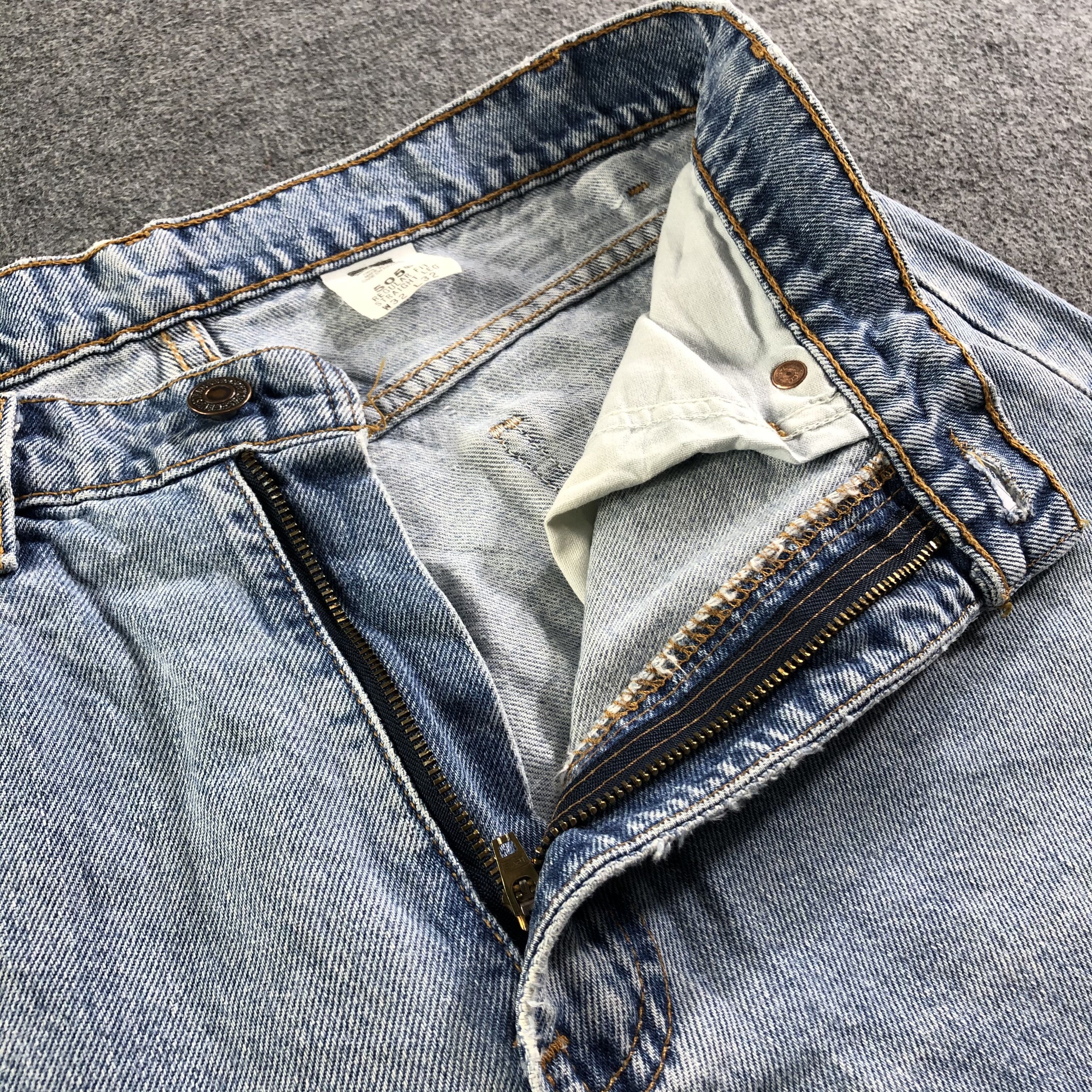 Levi's Vintage Light Wash Levis 505 Jeans-J3416 Size 32" / US 10 / IT 46 - 8 Thumbnail