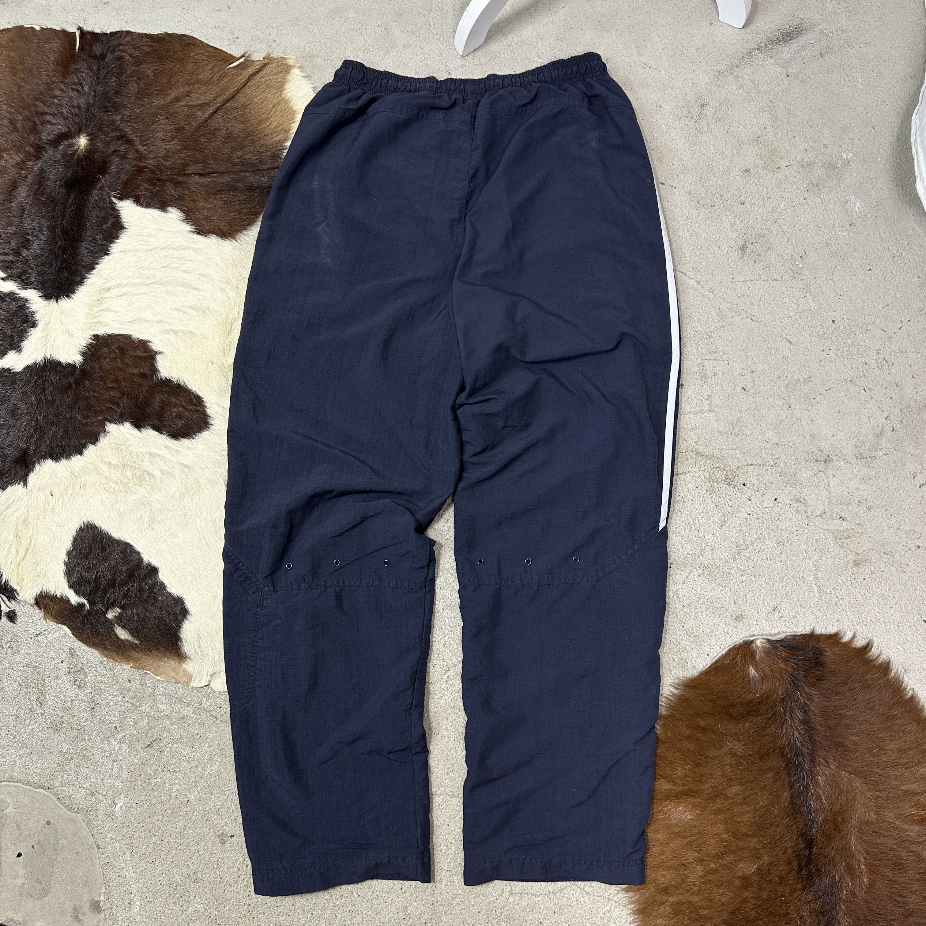 Nike Vintage Sporty Nike Parachute Spell out Logo Sweatpants 00s Size US 31 - 5 Thumbnail