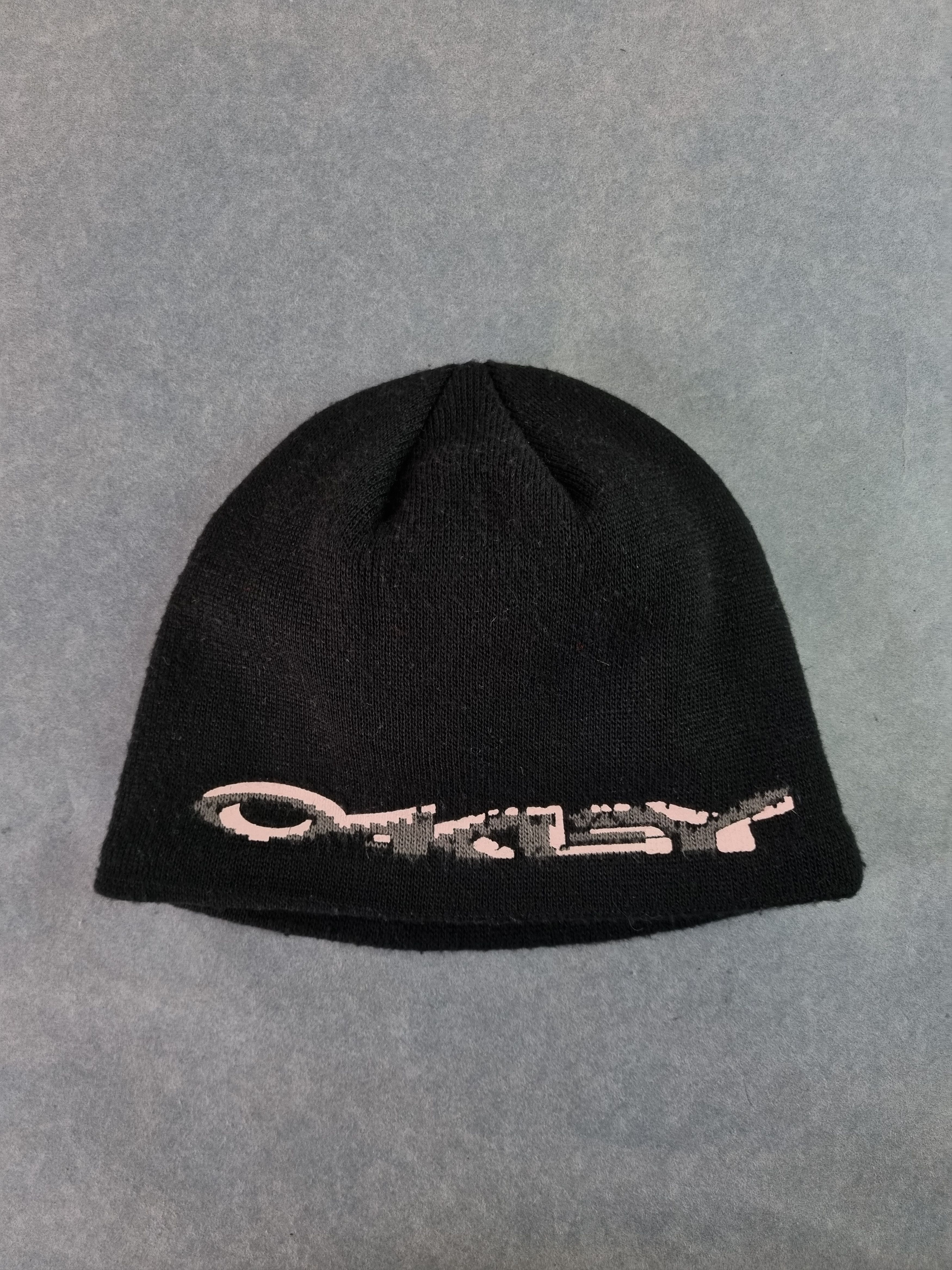 image of Oakley Big Logo Beanie Cap in Black, Men's