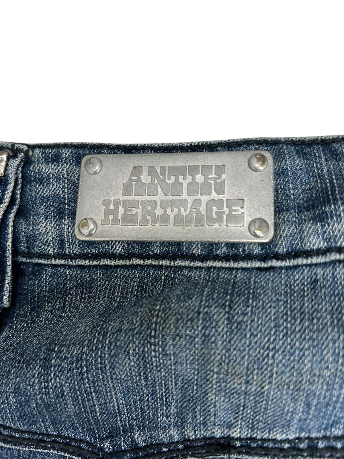 20471120 × GOSTAR DE FUGA × Japanese Brand Antik Heritage Denim Baggy Style Studded Mud Washed Distress Size US 34 / EU 50 - 15 Thumbnail