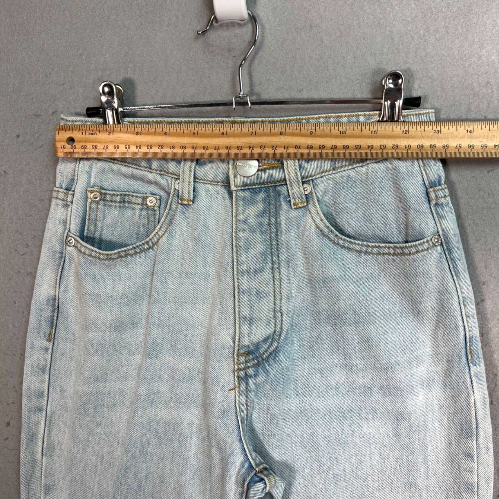 superdown Superdown Jeans Adult Womens 26 Light Wash High-Waisted Distressed Hem Blue Denim Size 26" / US 2 / IT 38 - 5 Thumbnail