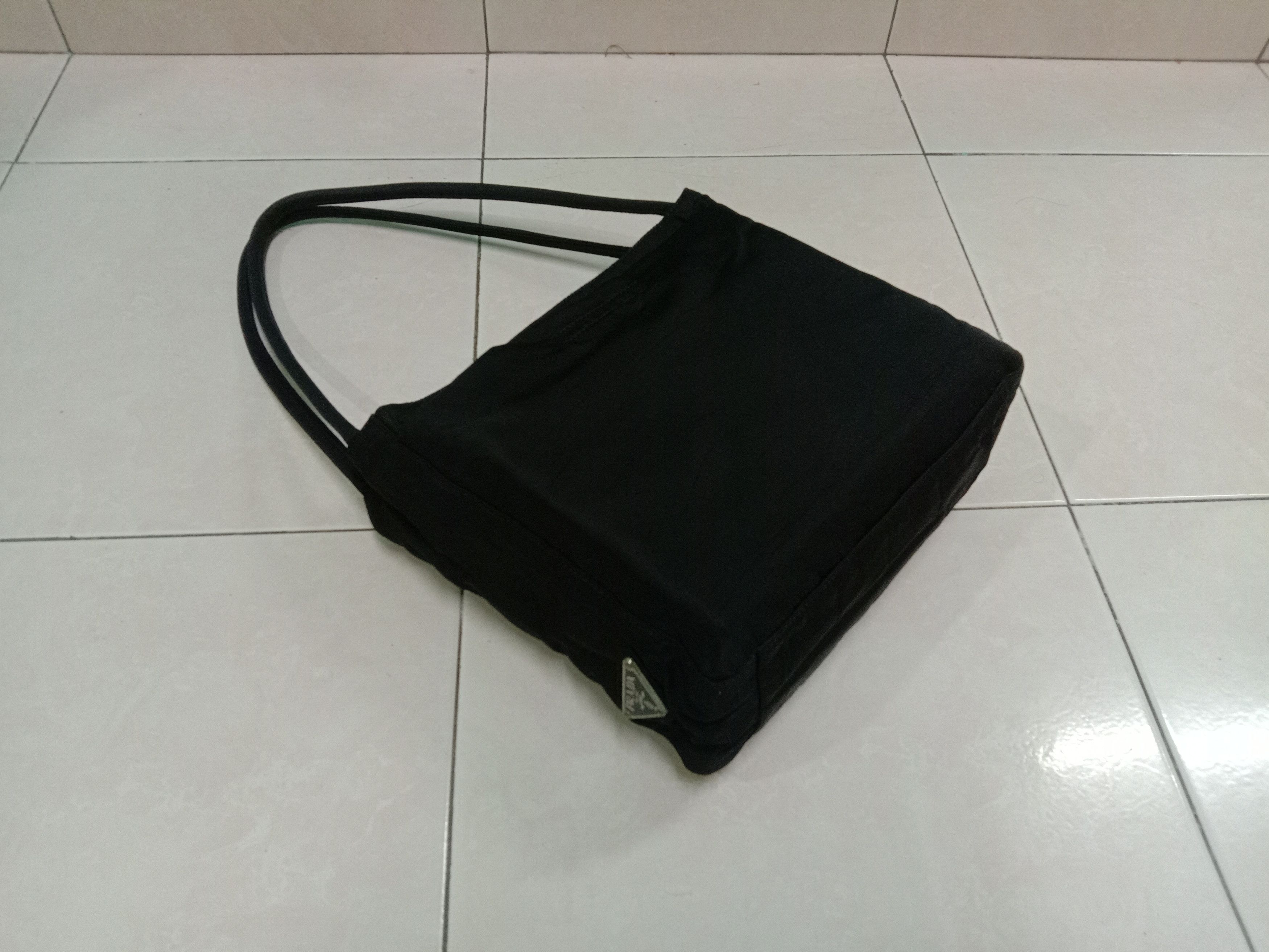 Prada Authentic Prada Shoulder Tote Bag Size ONE SIZE - 7 Thumbnail