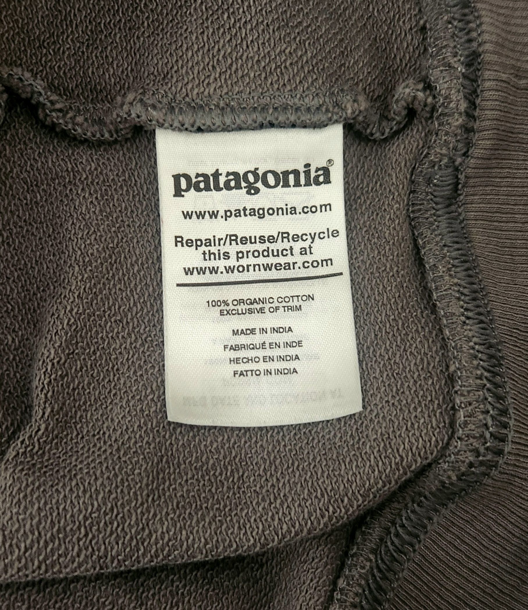 Patagonia Patagonia Mens M's P-6 Logo Spellout Organic Crew Sweatshirt Size US XL / EU 56 / 4 - 10 Thumbnail
