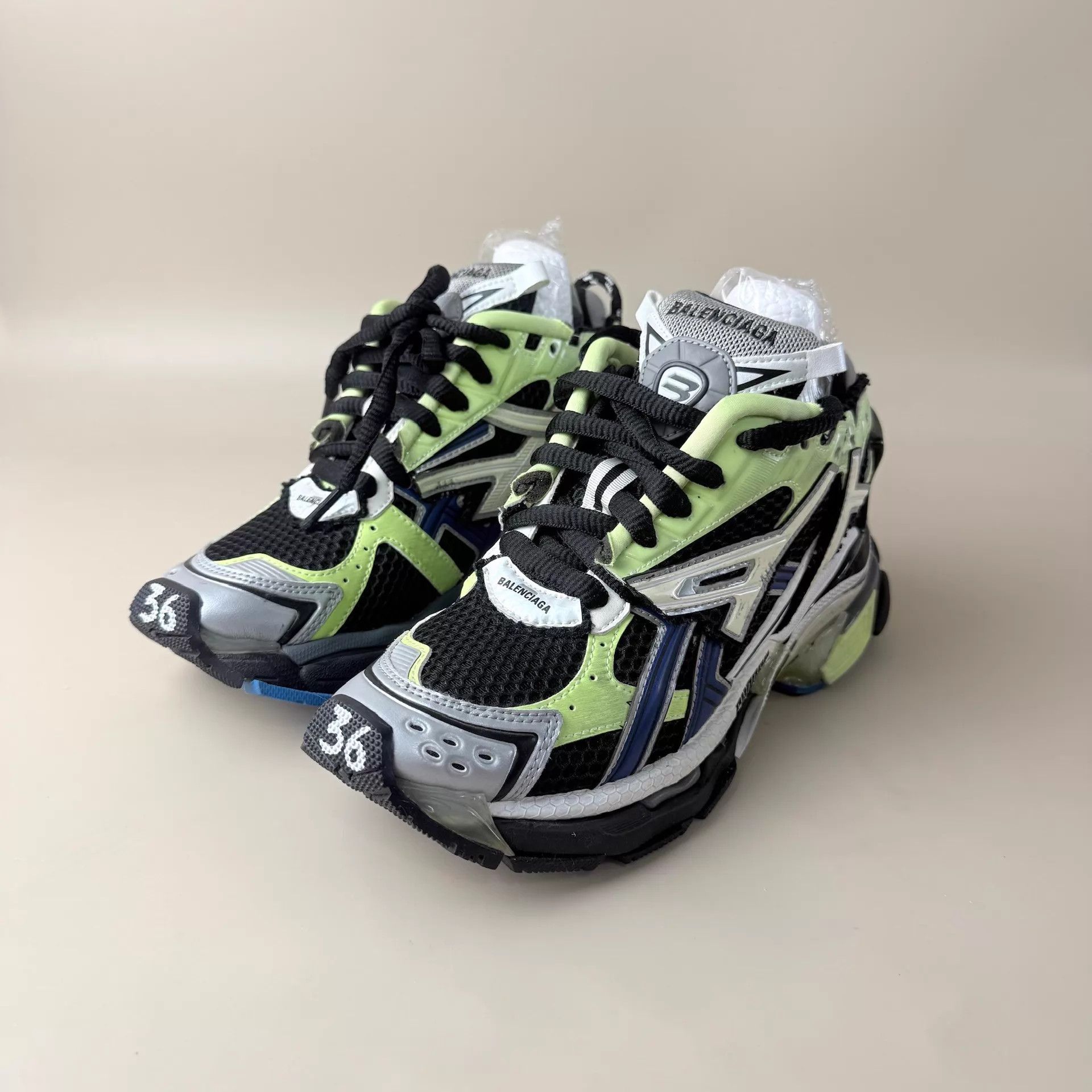Balenciaga Balenciaga Runner blue green 36, new, tried on, mint Size US 5.5 / IT 35.5 - 1 Thumbnail