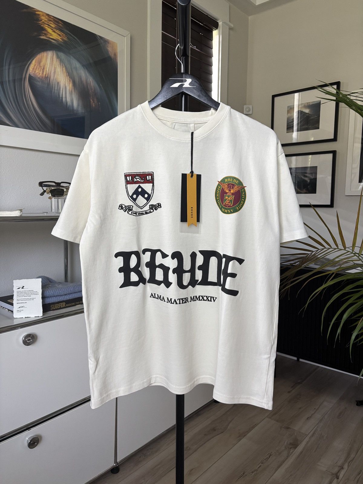 Rhude RHUDE RUNWAY UNIVERSITY LOGO SCRIPT TEE Size US S / EU 44-46 / 1 - 1 Thumbnail