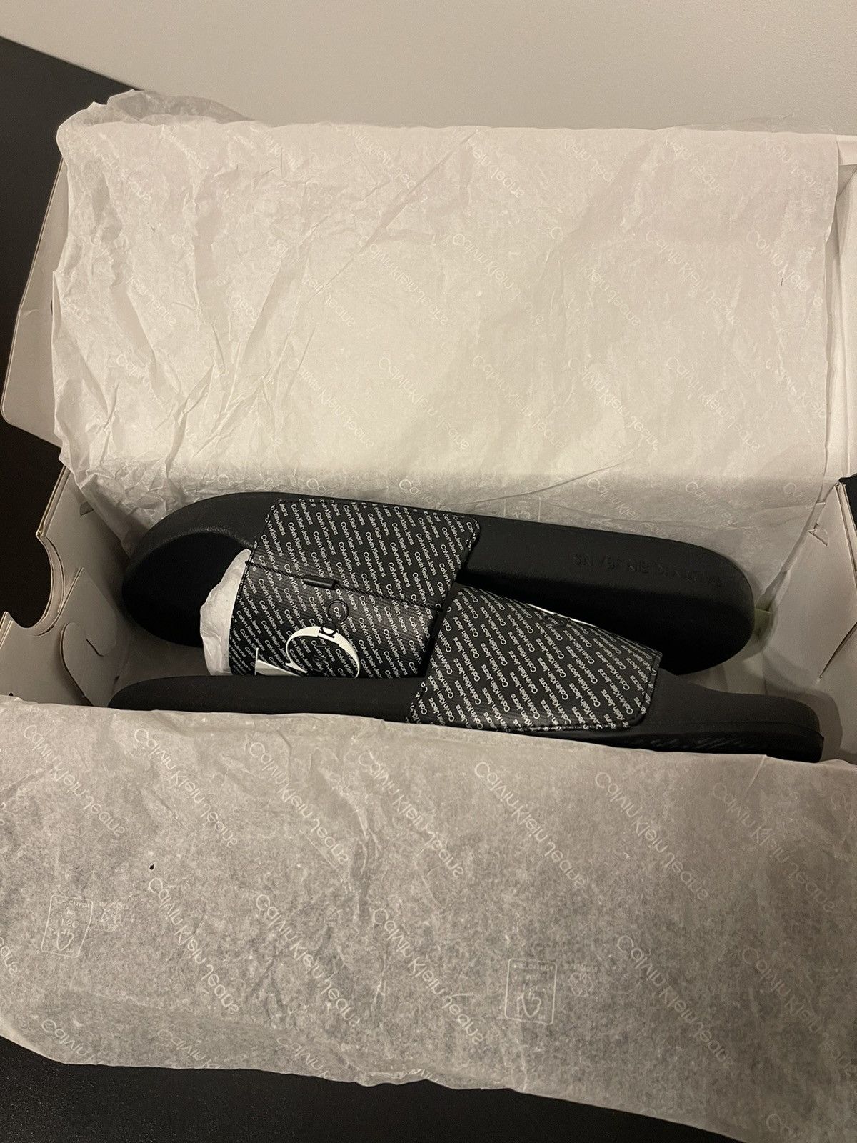 Calvin Klein Flip-Flops Calvin Klein New Size US 9 / EU 42 - 4 Thumbnail