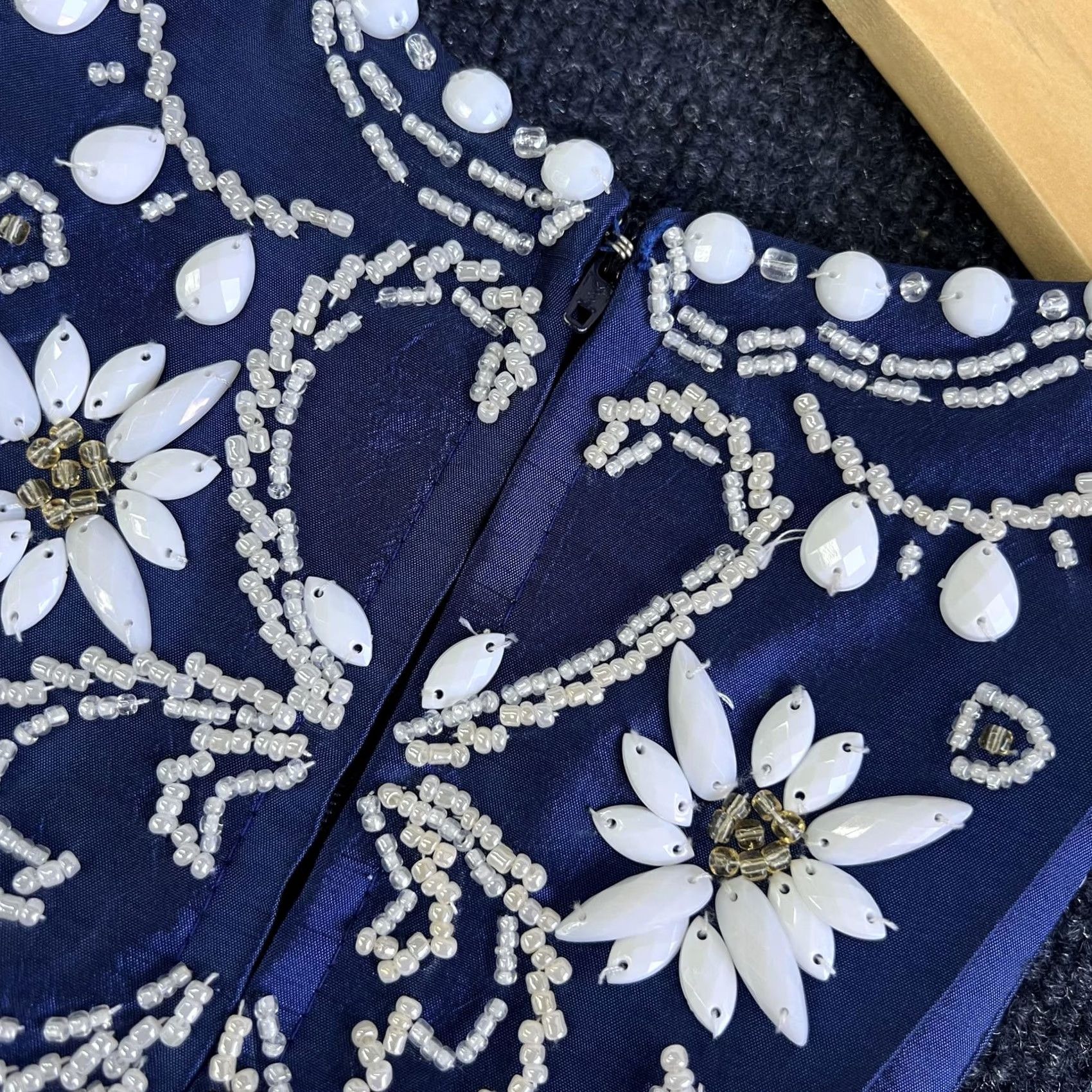 Vintage VINTAGE Embellished Crop Shirt Womens Small Blue Beaded Floral Formal Halter Top Size XS / US 0-2 / IT 36-38 - 3 Thumbnail