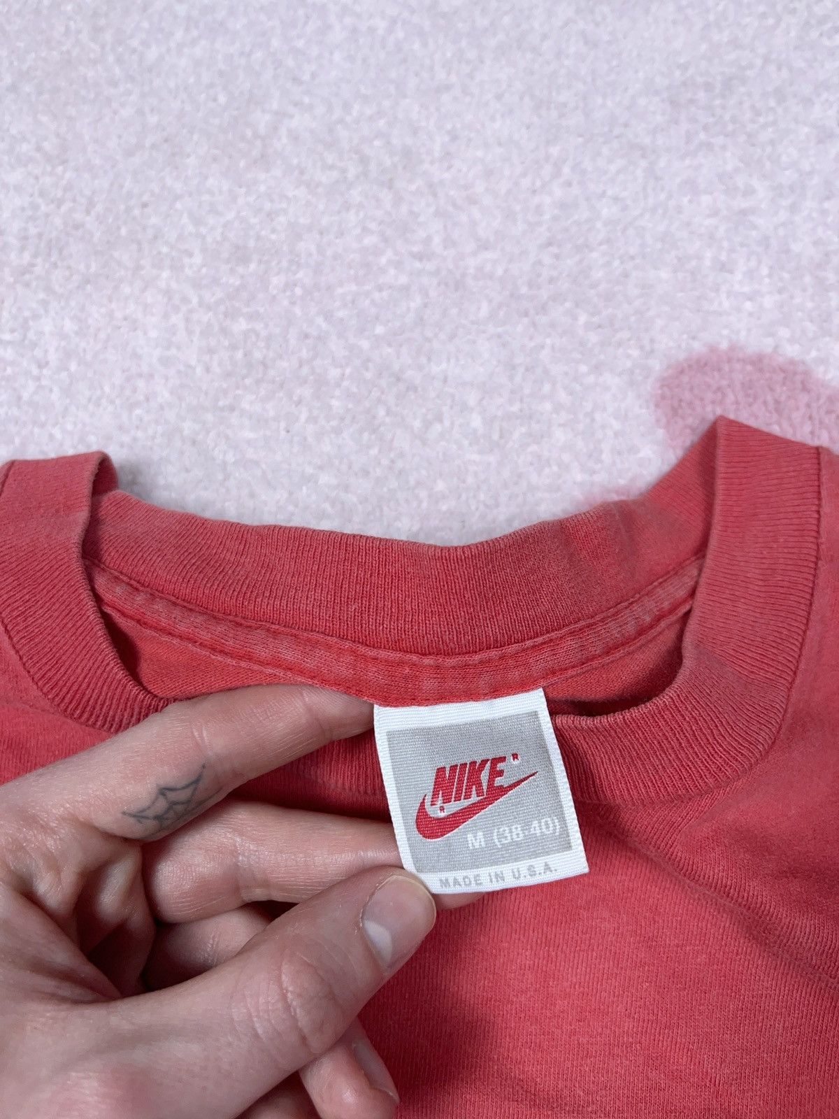 Nike × Vintage ➕ 90s Nike swoosh logo tee vintage streetwear essentials Size US M / EU 48-50 / 2 - 2 Thumbnail
