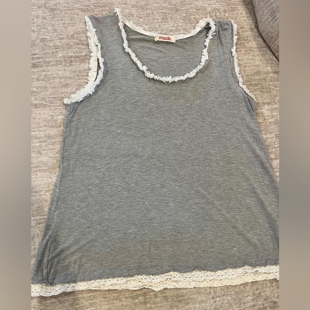 Designer Chic Lace Trim Gray Tank Top Size M / US 6-8 / IT 42-44 - 1 Thumbnail