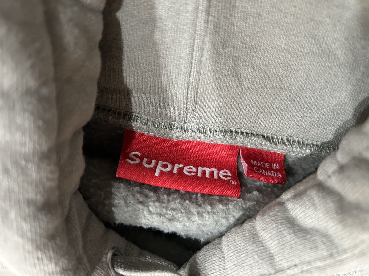 Supreme Supreme Small Box Hooded Sweatshirt (SS23) Size US M / EU 48-50 / 2 - 2 Thumbnail