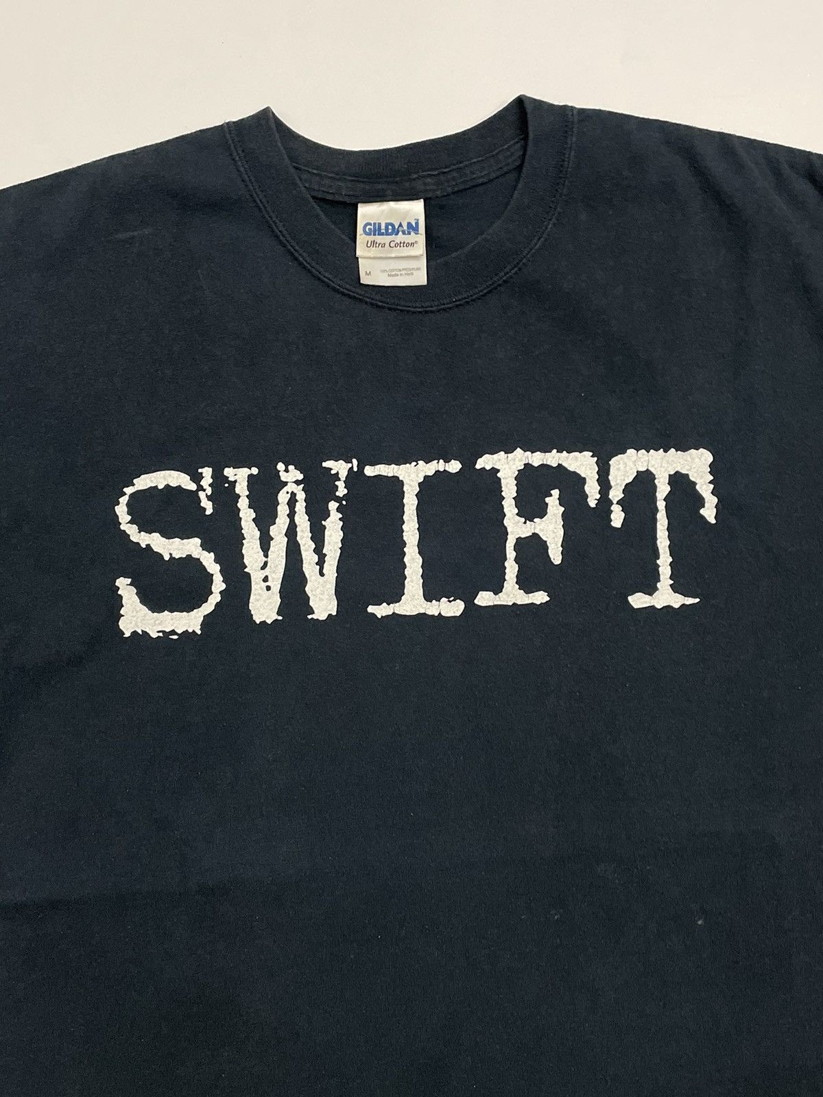 Band Tees Vintage Taylor Swift Fearless Album Tour Promo T-Shirt Size US M / EU 48-50 / 2 - 3 Thumbnail