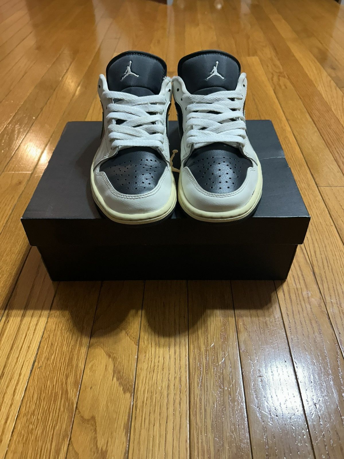 Jordan Brand Wmns Air Jordan 1 Low Jade Smoke Size US 7.5 / IT 37.5 - 4 Thumbnail